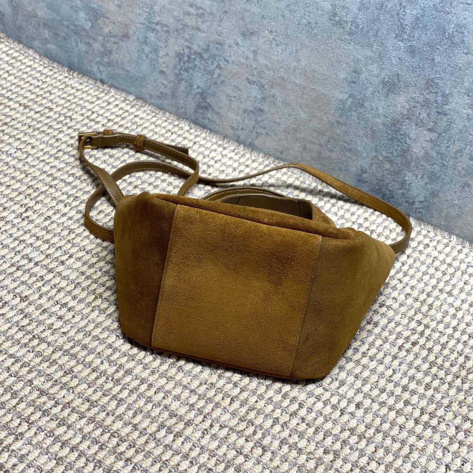 Saint Laurent LE 5 À 7 BABY BEA In Grained Leather - DesignerGu