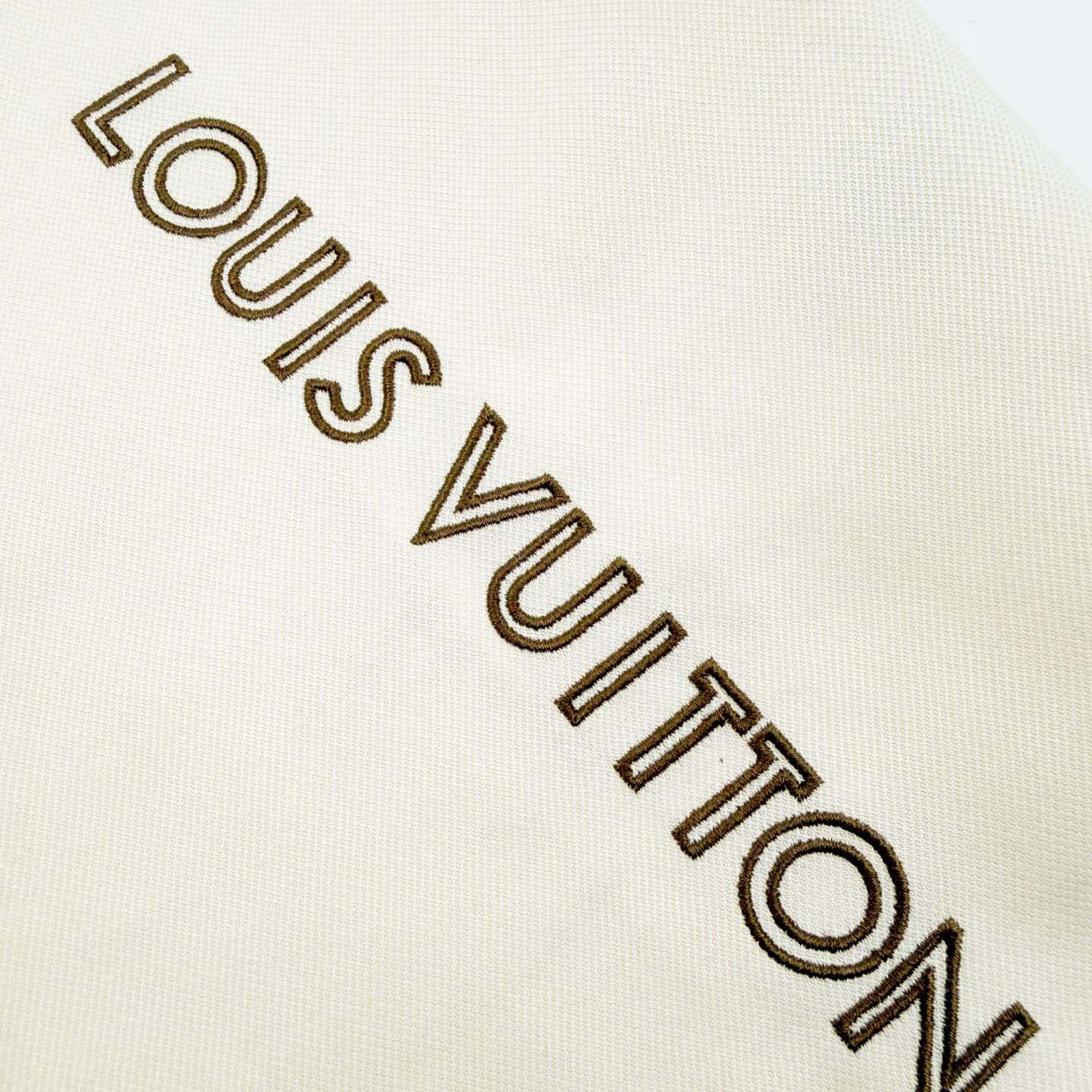 Louis Vuitton Bicolor Warm Up Short-Sleeved Shirt   1AJREV - DesignerGu