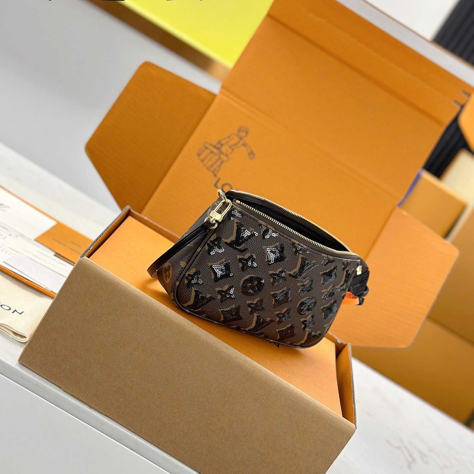 Louis Vuitton Pochette Accessoires M26473 - DesignerGu