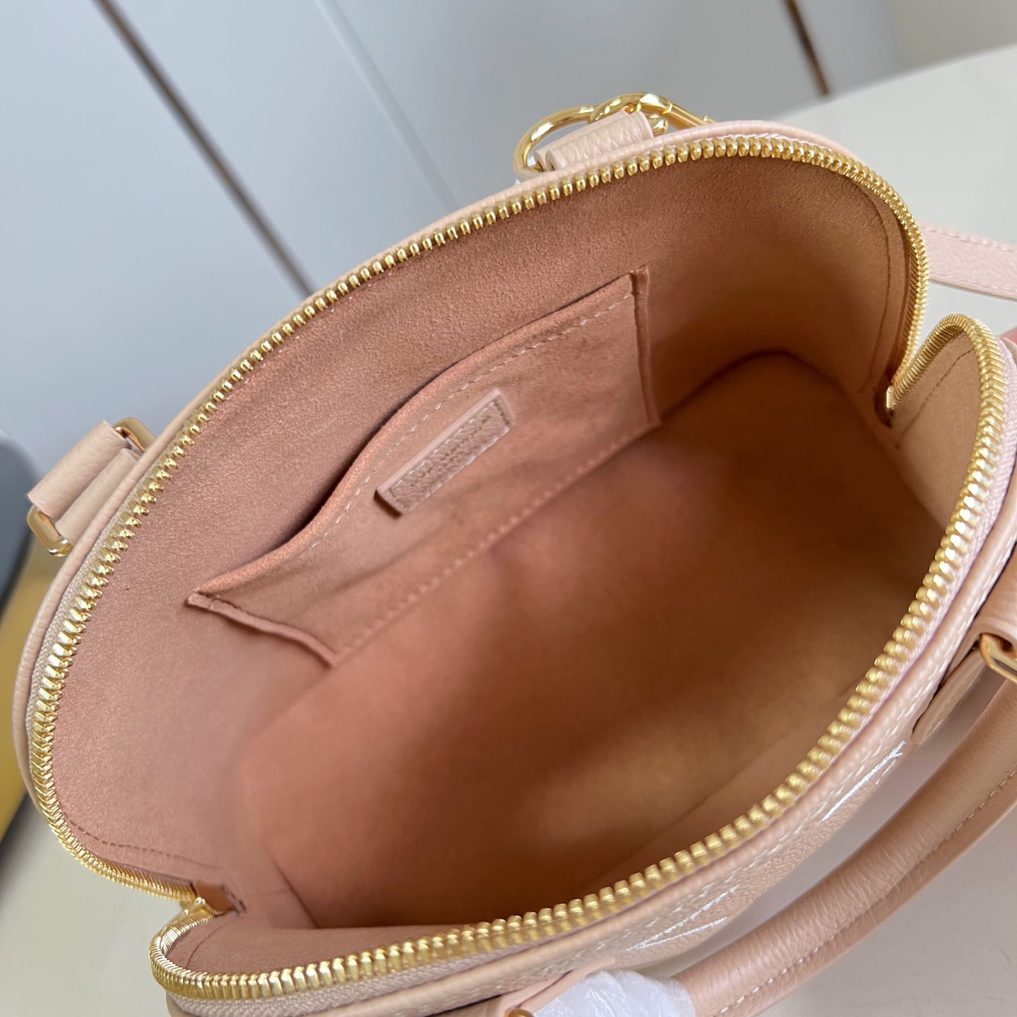 Louis Vuitton Alma BB M28458 - DesignerGu