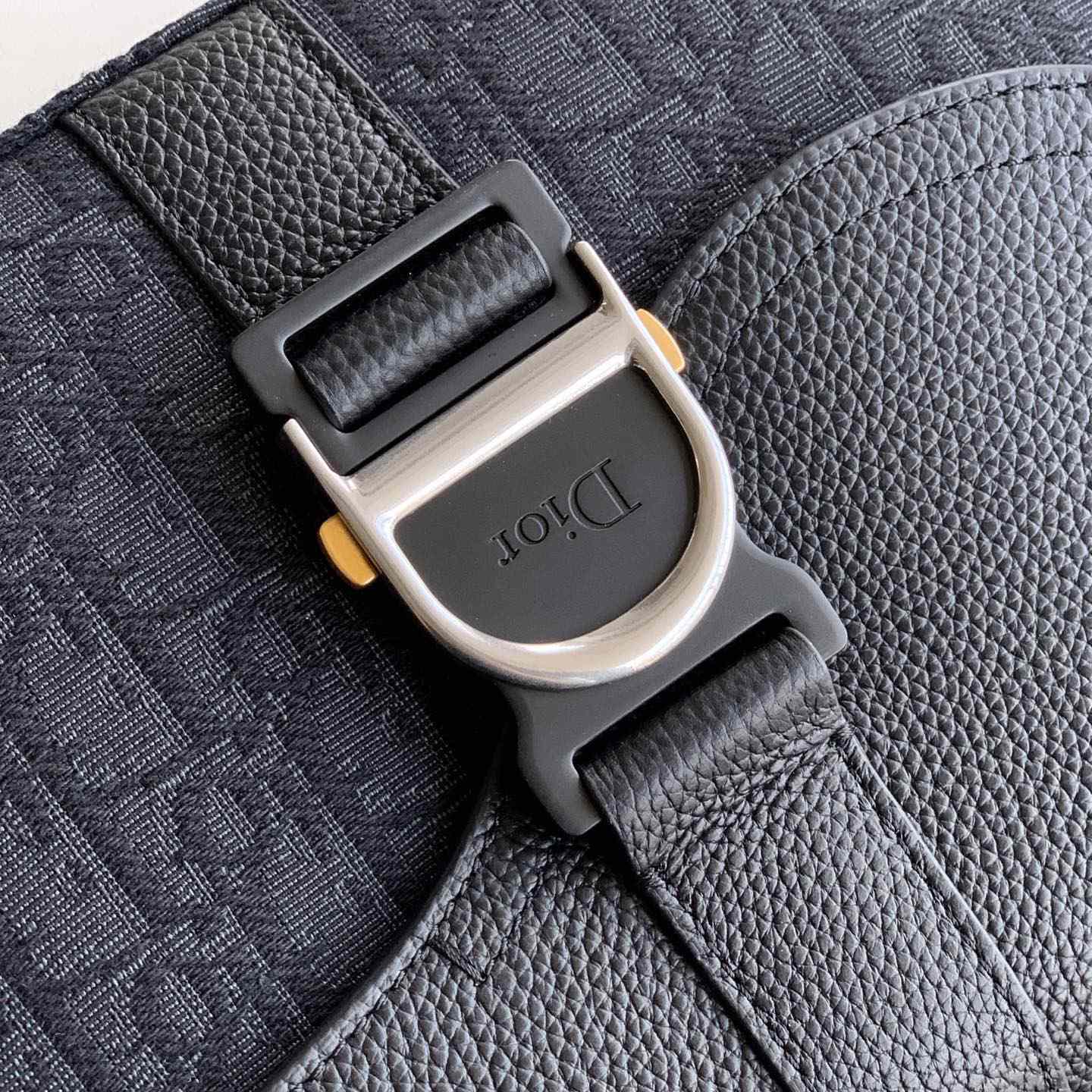 Dior Saddle Heritage Messenger Bag With Flap - DesignerGu