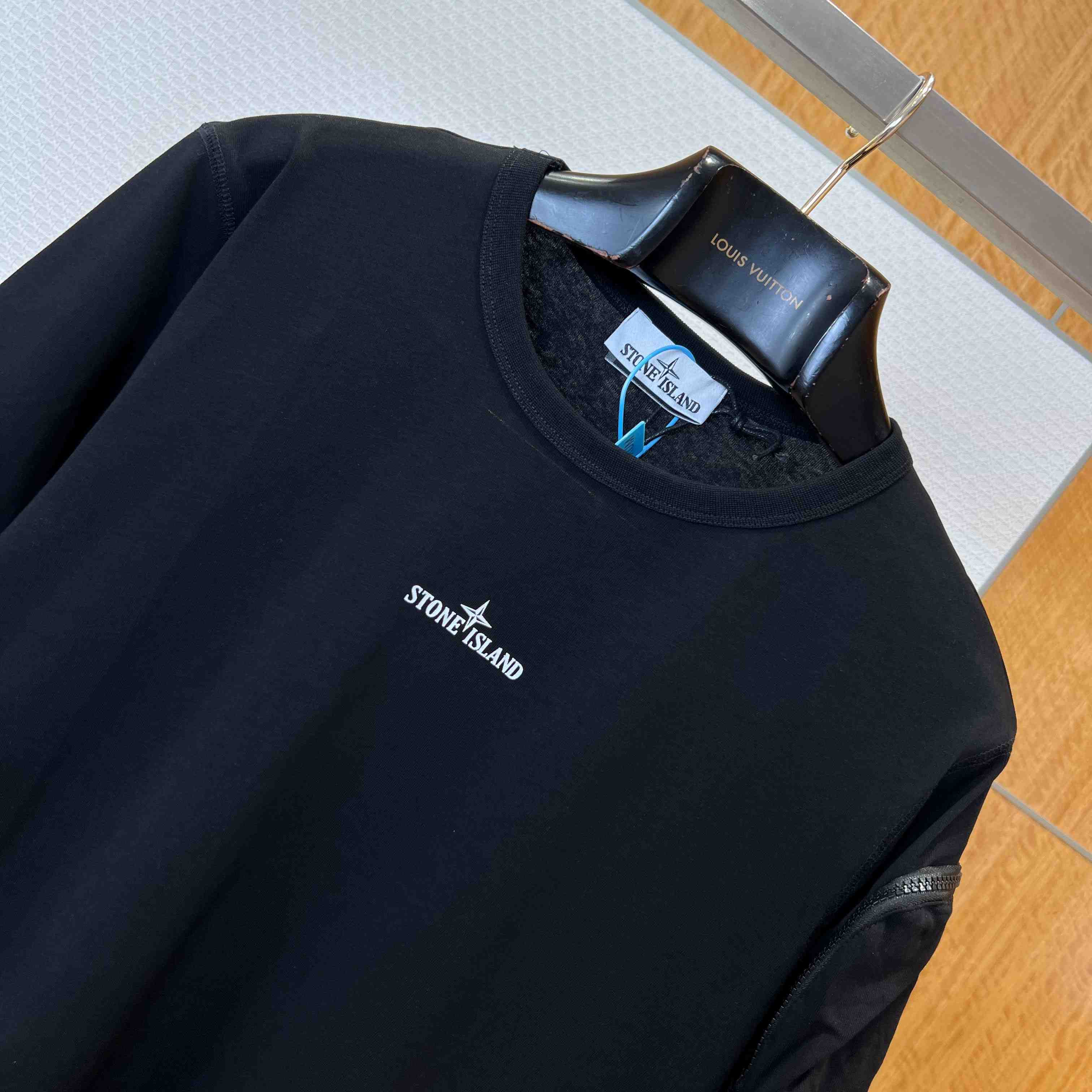 Stone Island Short-Sleeved Cotton T-shirt - DesignerGu