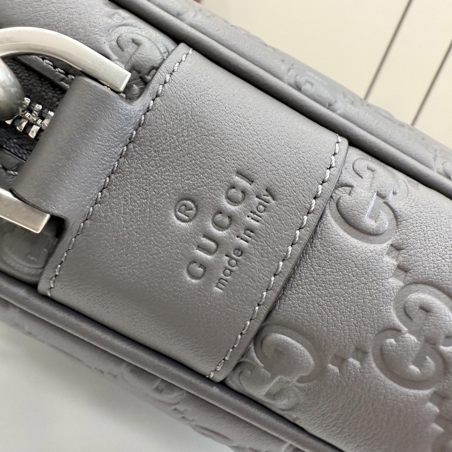 Gucci  GG Emblem Large Briefcase 850222 - DesignerGu