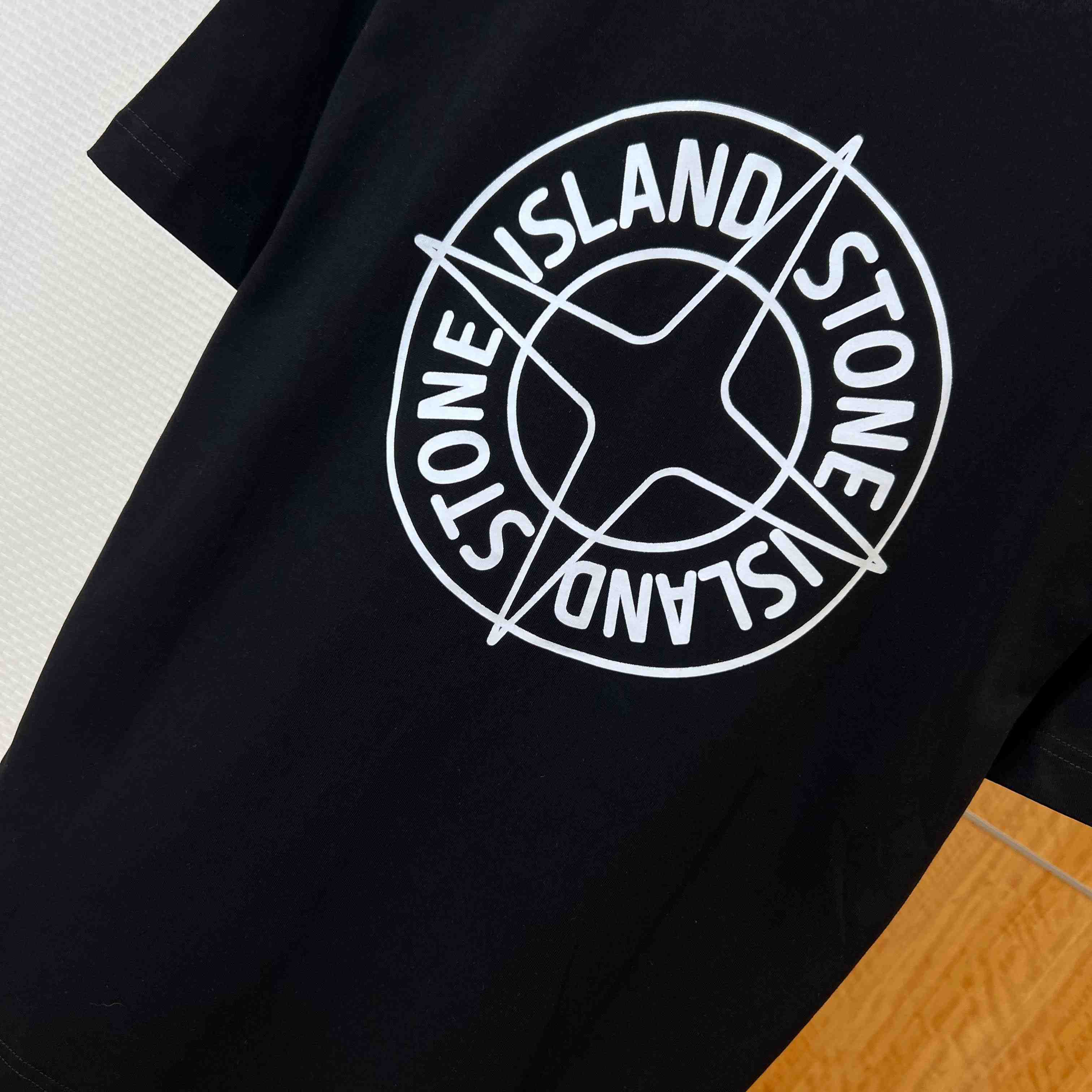 Stone Island Cotton Logo T-shirt - DesignerGu