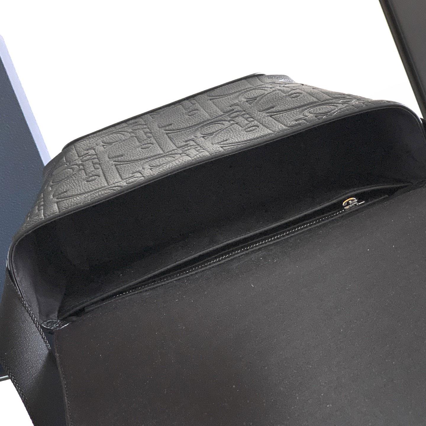 Dior Small Dior Jett Messenger Bag with Flap - DesignerGu