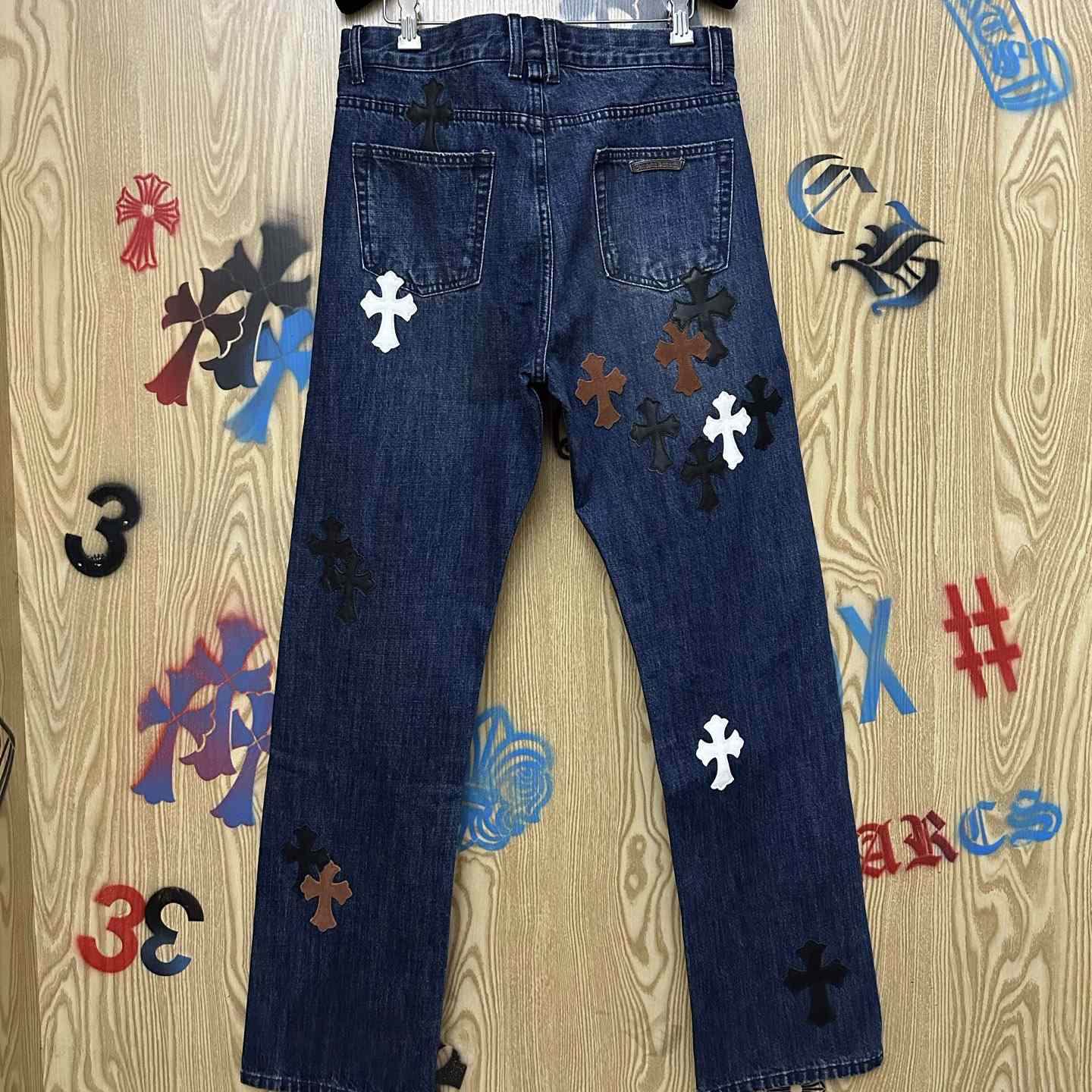 Chrome Hearts Black & White & Brown Patch Fleur Knee Jeans - DesignerGu