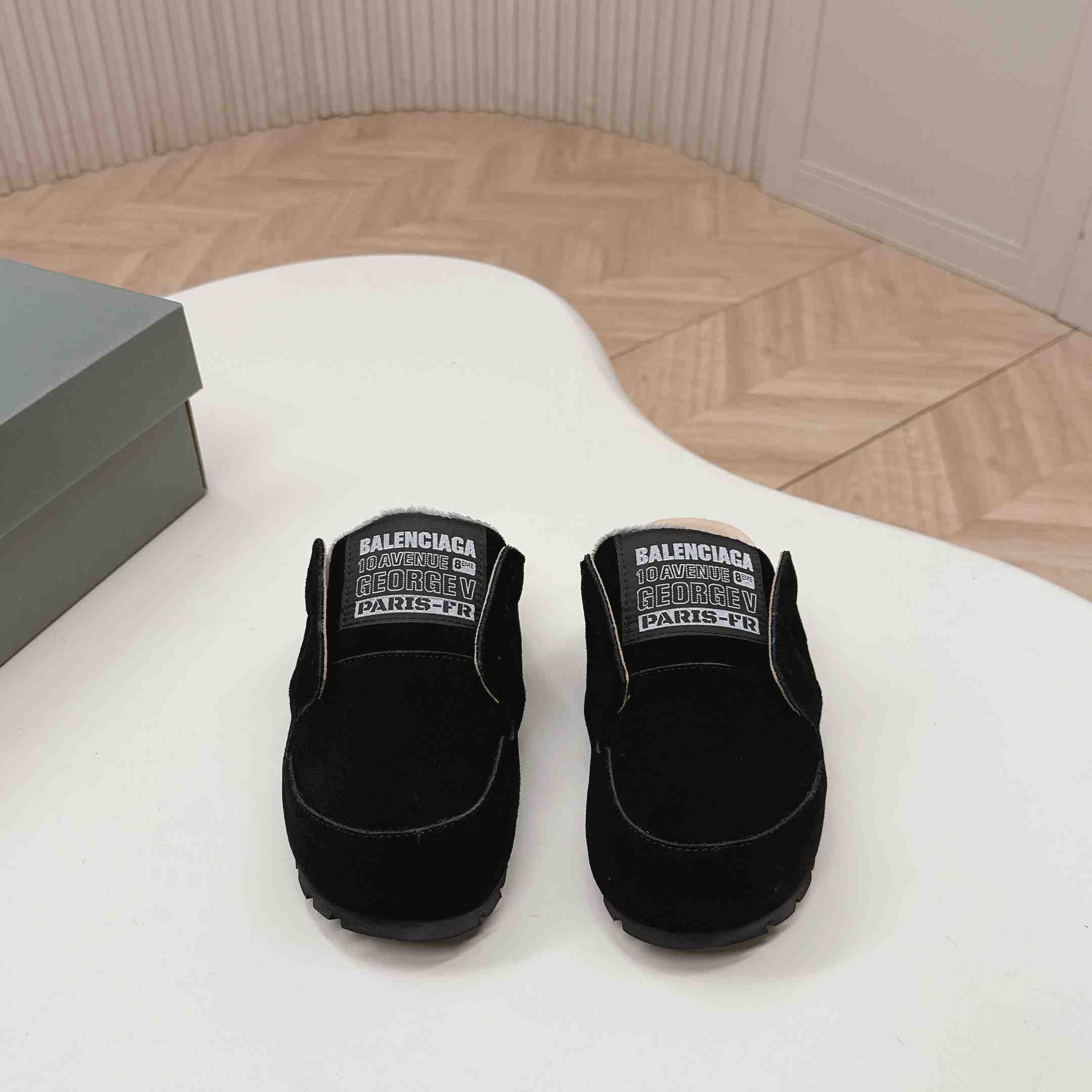 Balenciaga Dumbo Mule In Black - DesignerGu