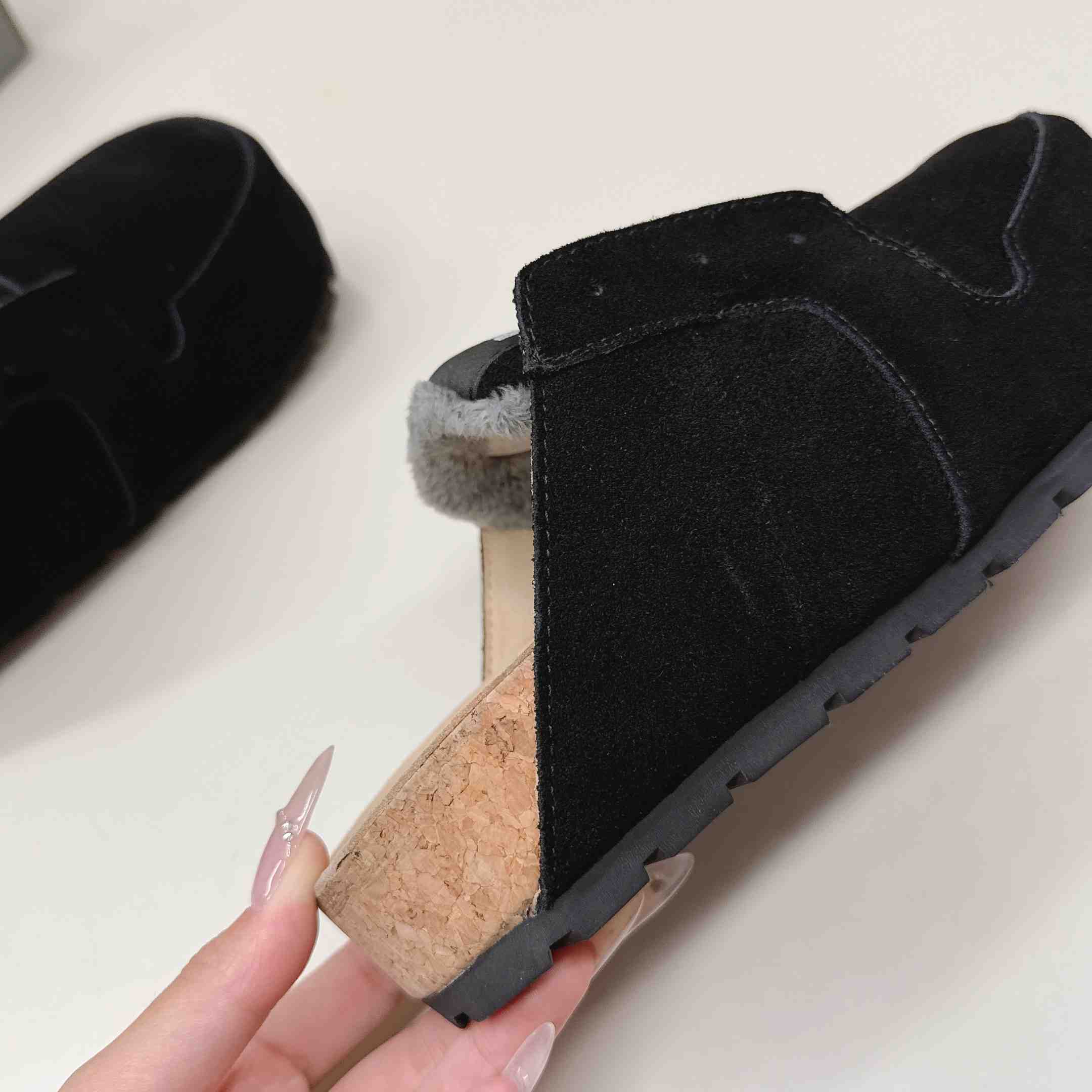 Balenciaga Dumbo Mule In Black - DesignerGu
