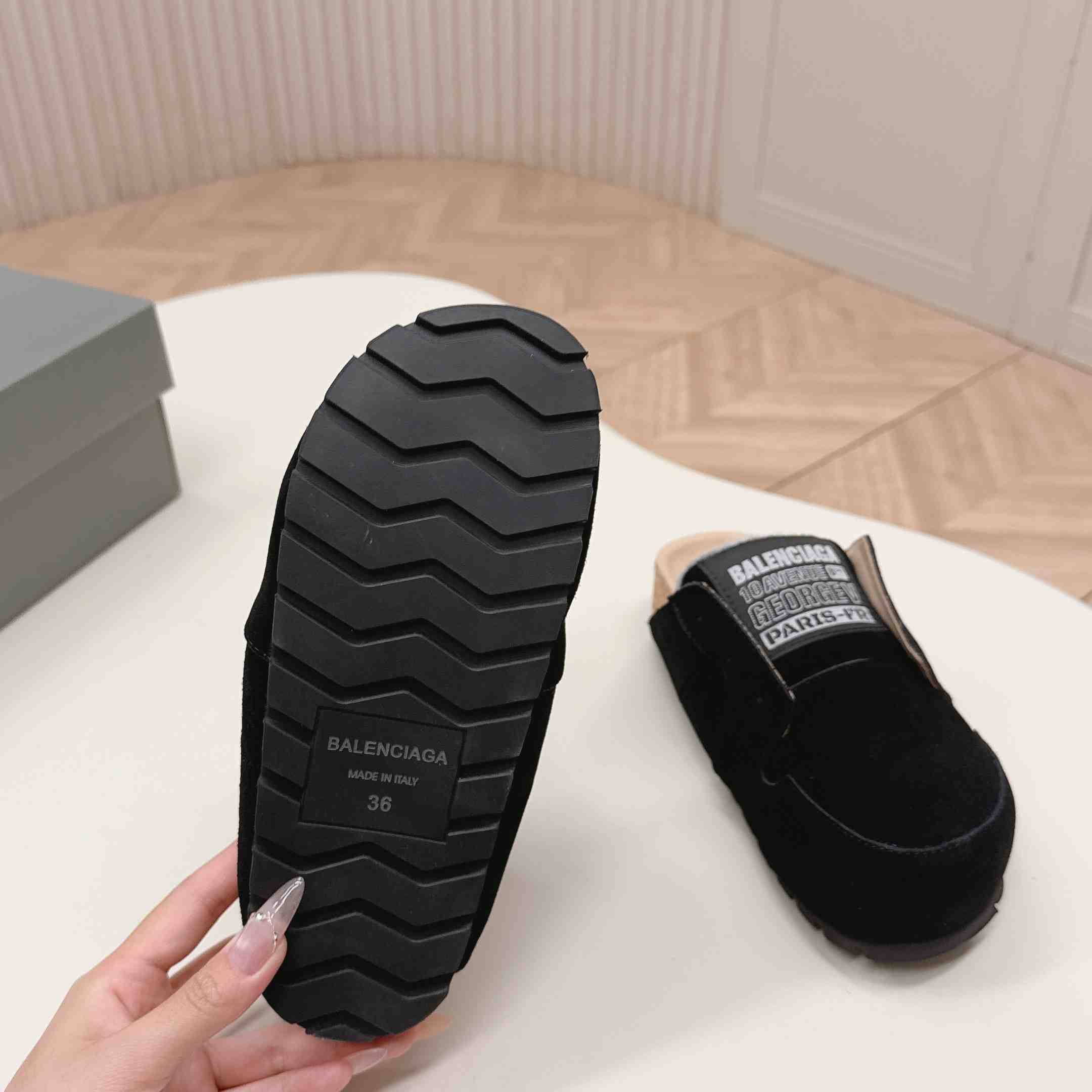 Balenciaga Dumbo Mule In Black - DesignerGu