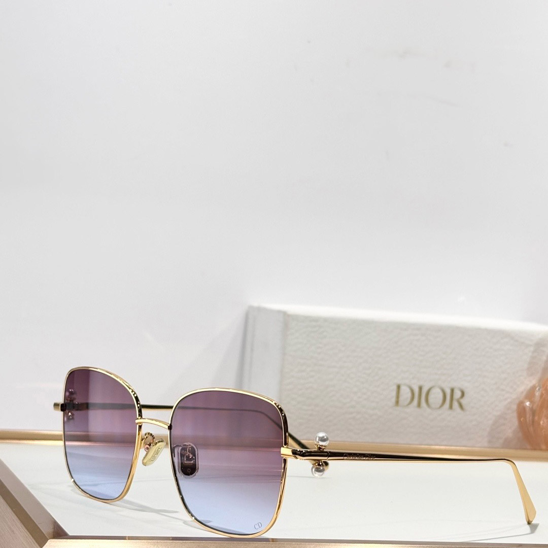 Dior Tribales S1U Sunglasses - DesignerGu