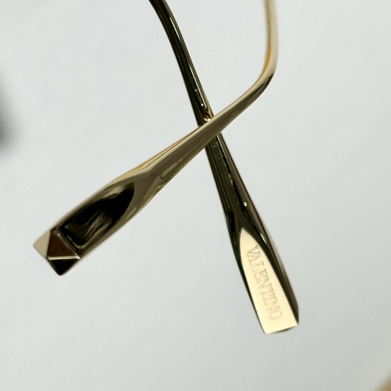 Valent V-LIGHT VLS-116 Oversize Frame Sunglasses - DesignerGu