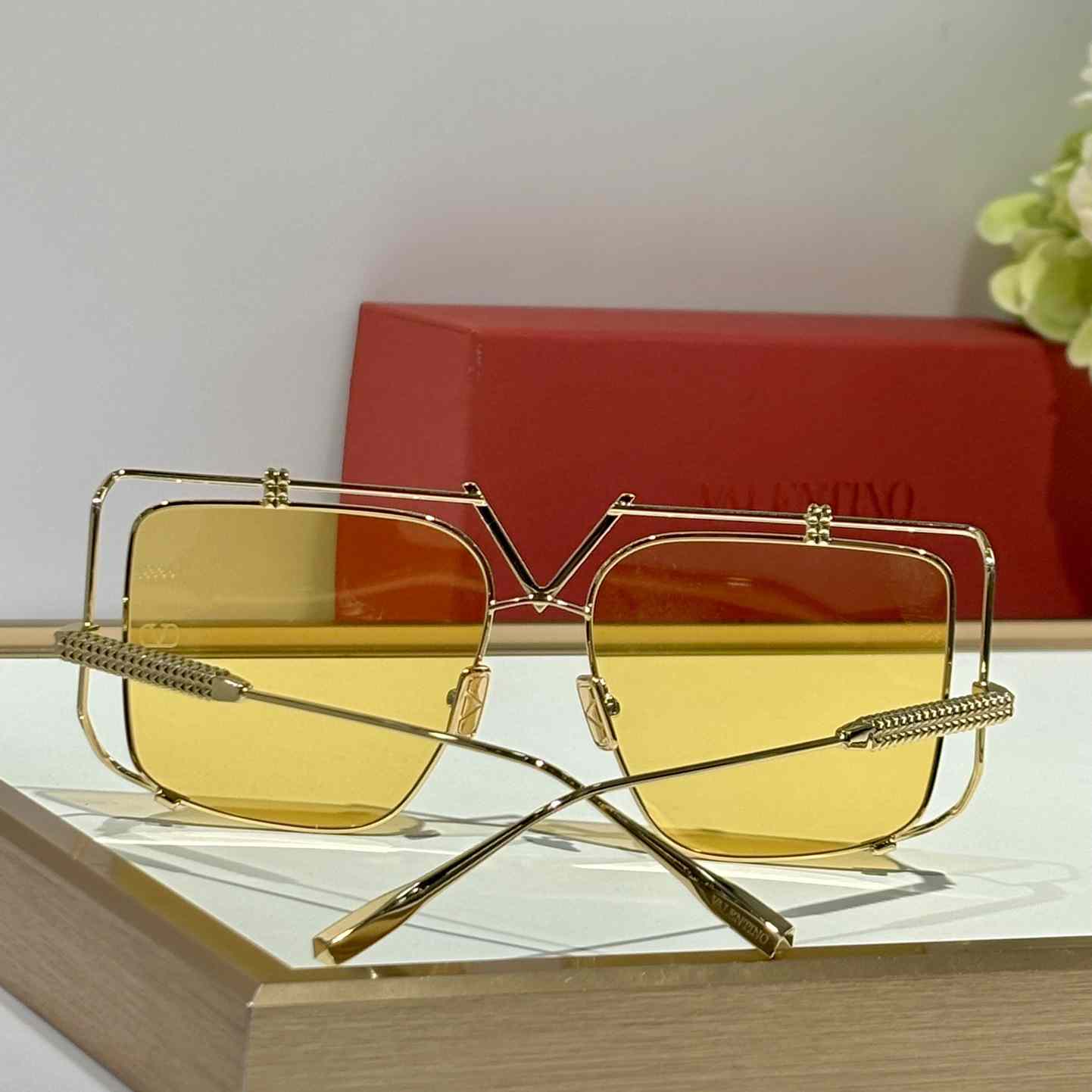 Valent V-LIGHT VLS-116 Oversize Frame Sunglasses - DesignerGu