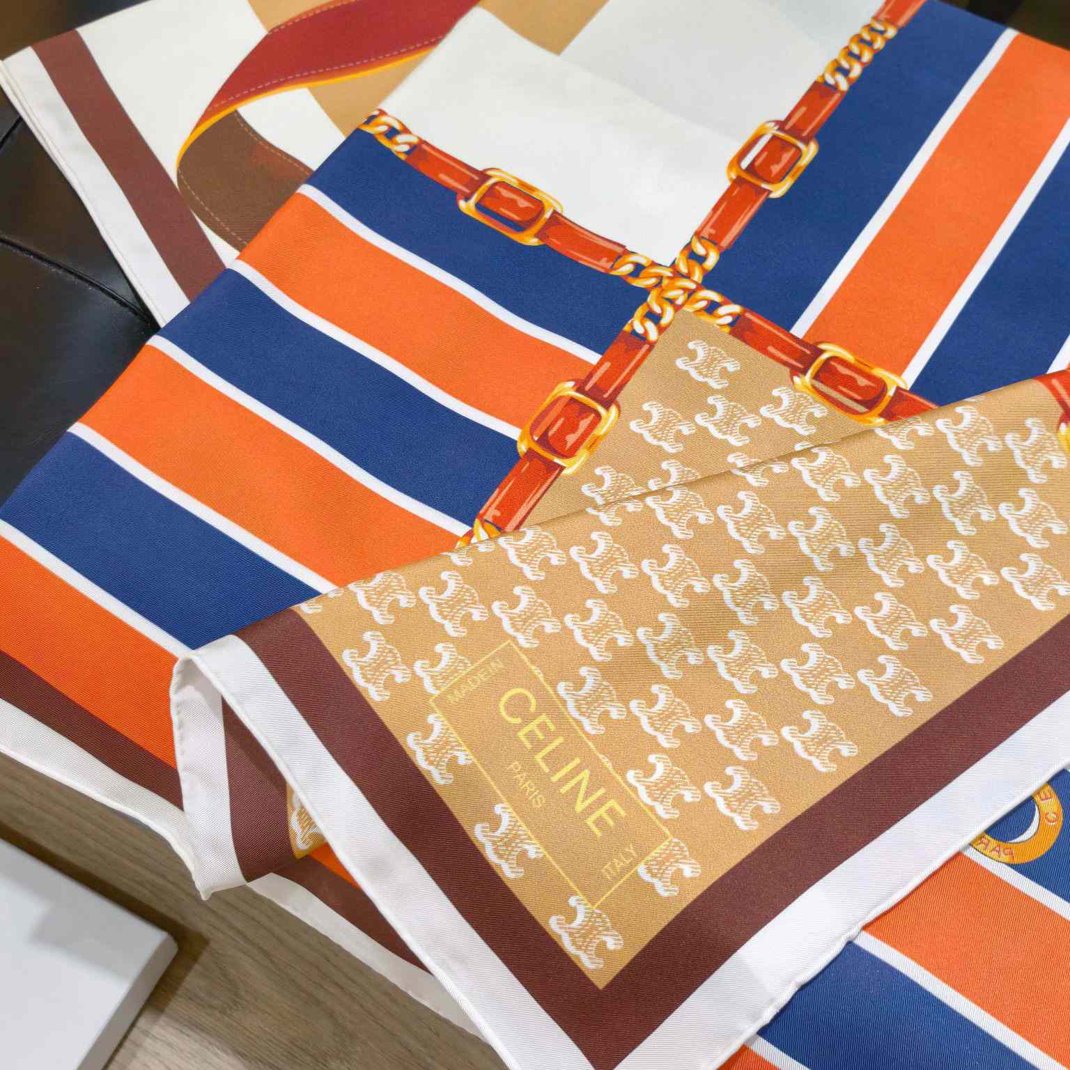 Celine  Square In Silk Twill - DesignerGu