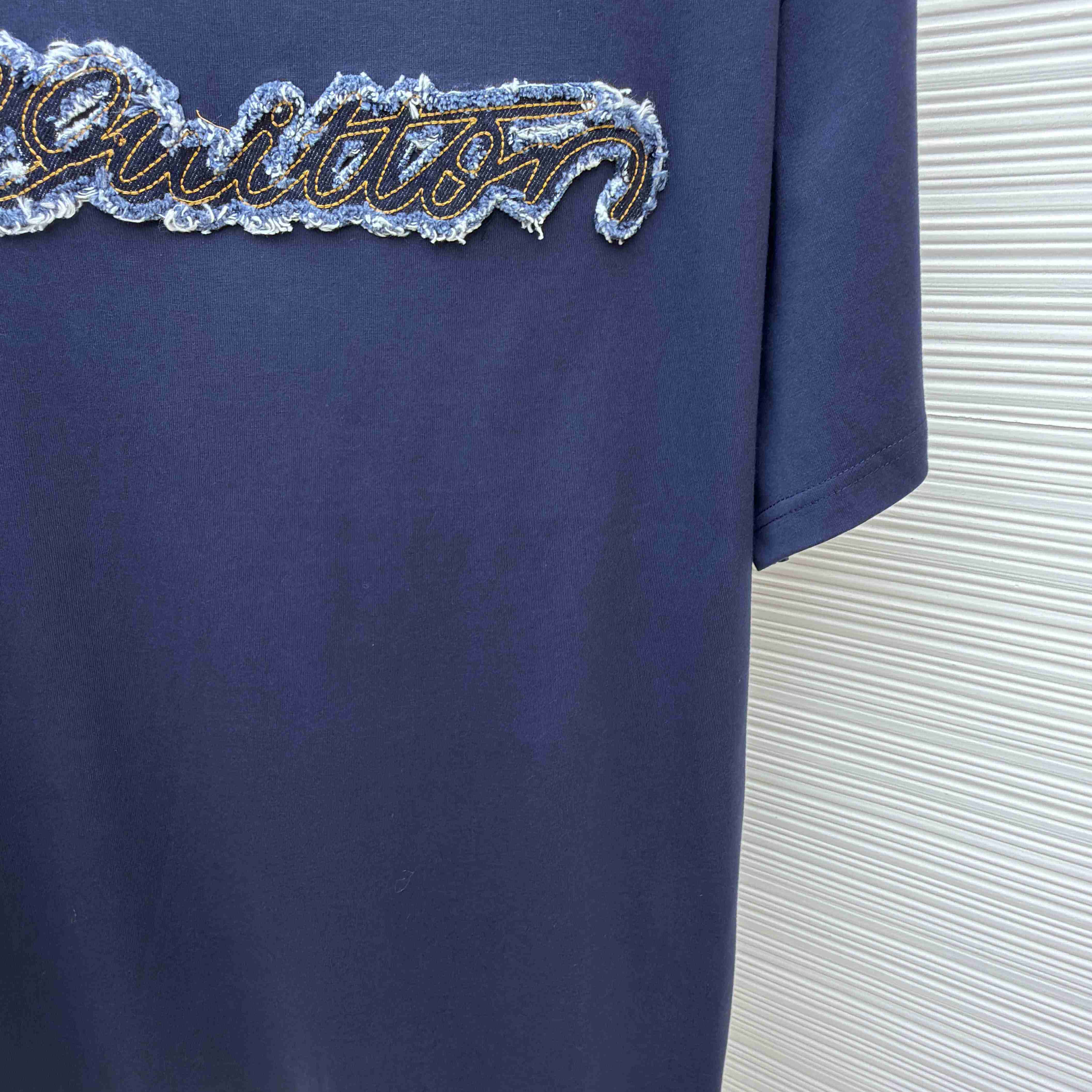 Louis Vuitton Denim Signature T-Shirt   1AK7HB - DesignerGu