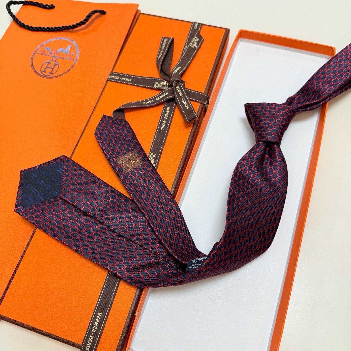 Hermes Dancing H Tie - DesignerGu