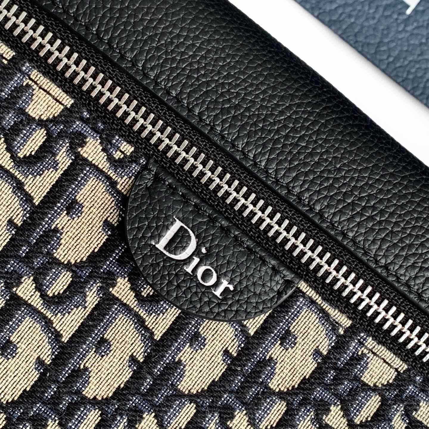 Dior Rider Zipped Messenger Bag - DesignerGu