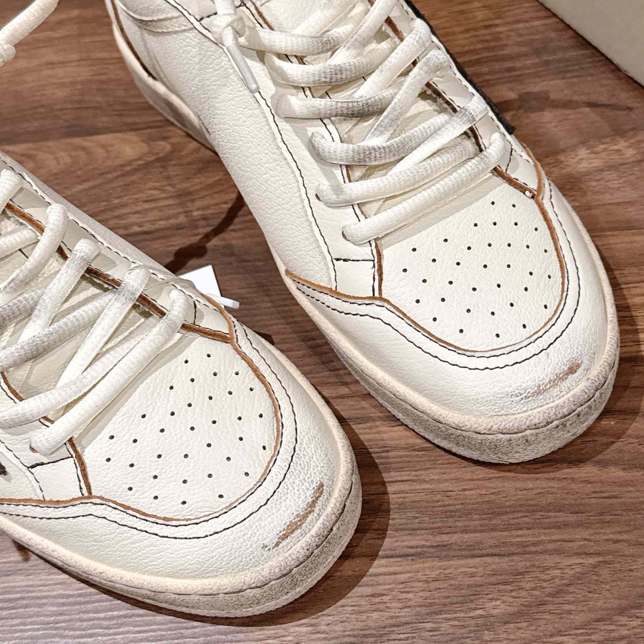 Golden Goose Ball Star Sneakers In Leather - DesignerGu