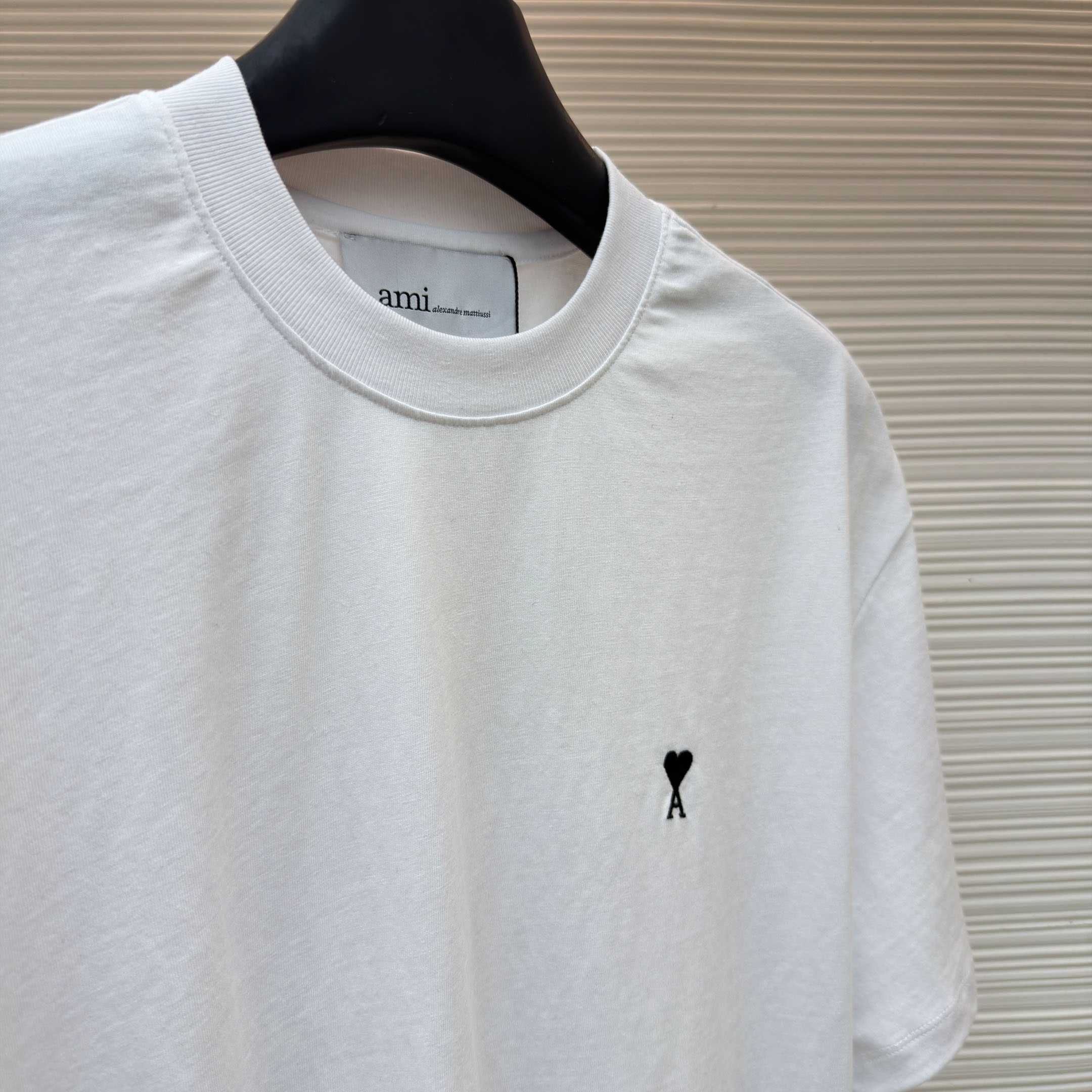 AMI Paris Black Cotton Ami De Coeur T-shirt - DesignerGu