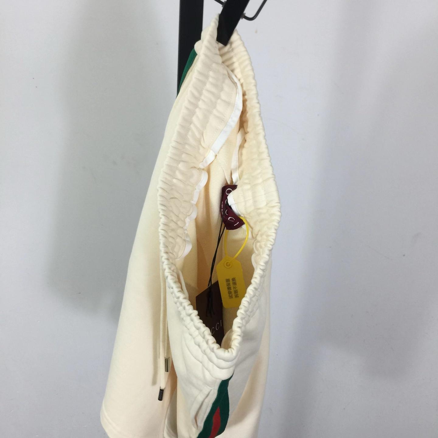 Gucci Men's Bermuda shorts  - DesignerGu
