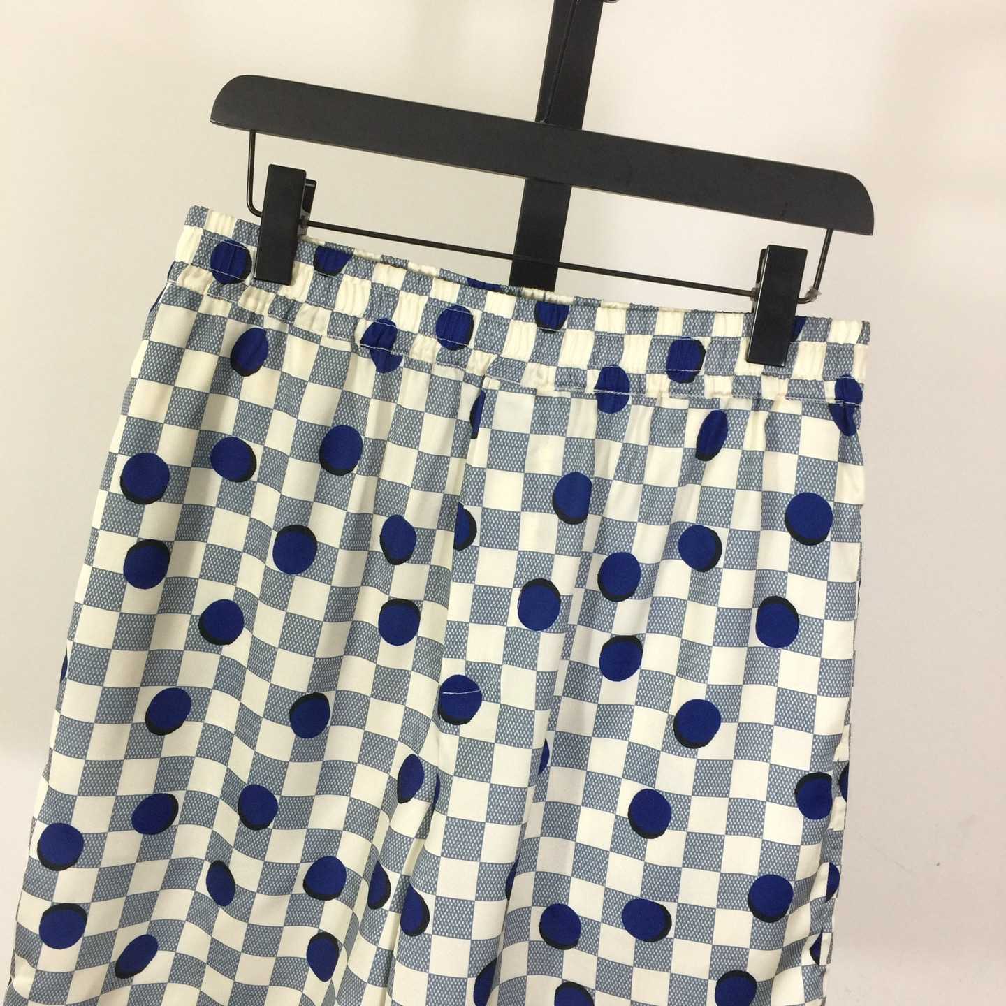 Louis Vuitton Damier Silk Shorts   1AK760 - DesignerGu
