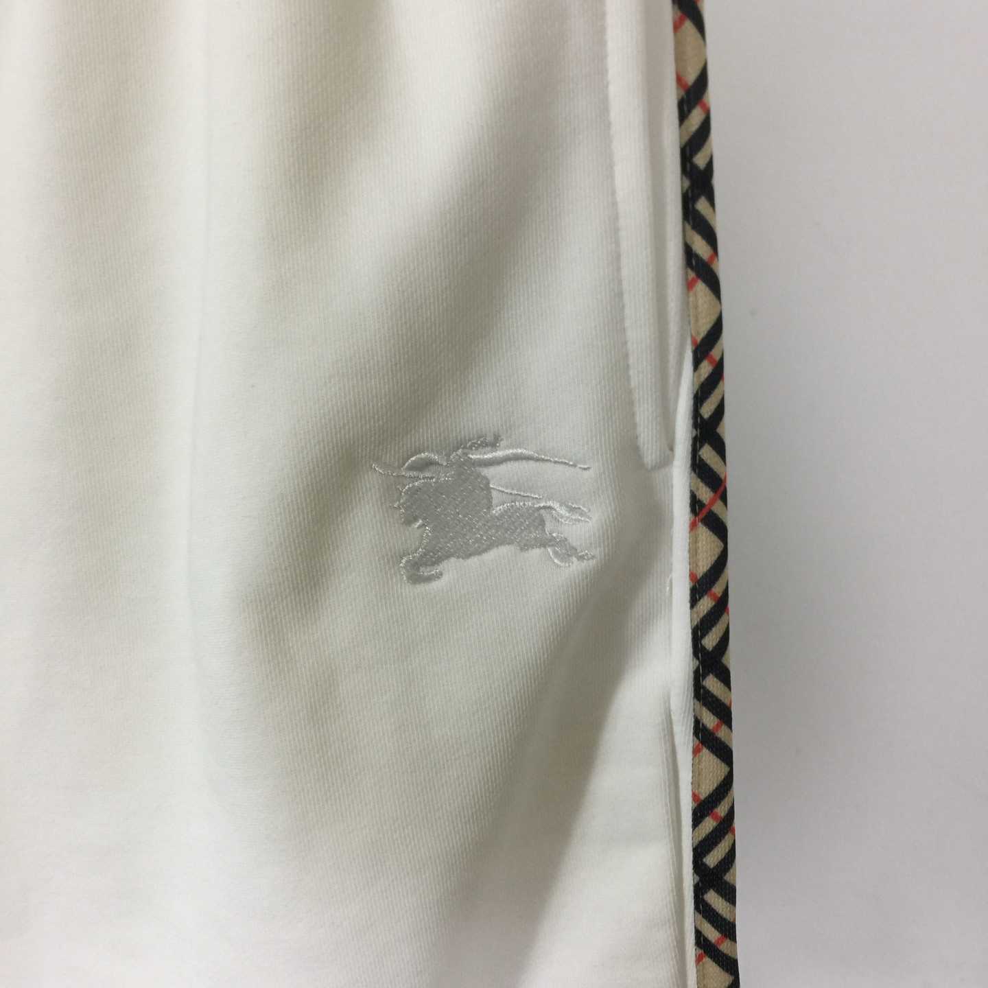 Burberry Men's Bermuda shorts  - DesignerGu