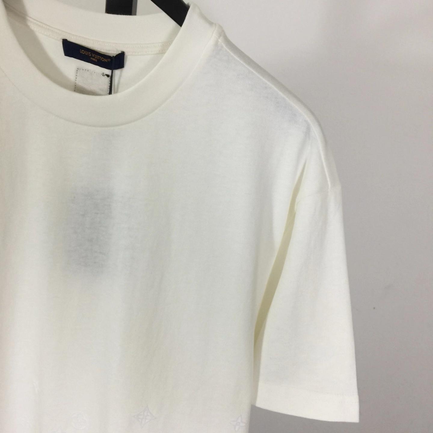 Louis Vuitton Flock Print Monogram Gradient T-Shirt   1AK7LO - DesignerGu