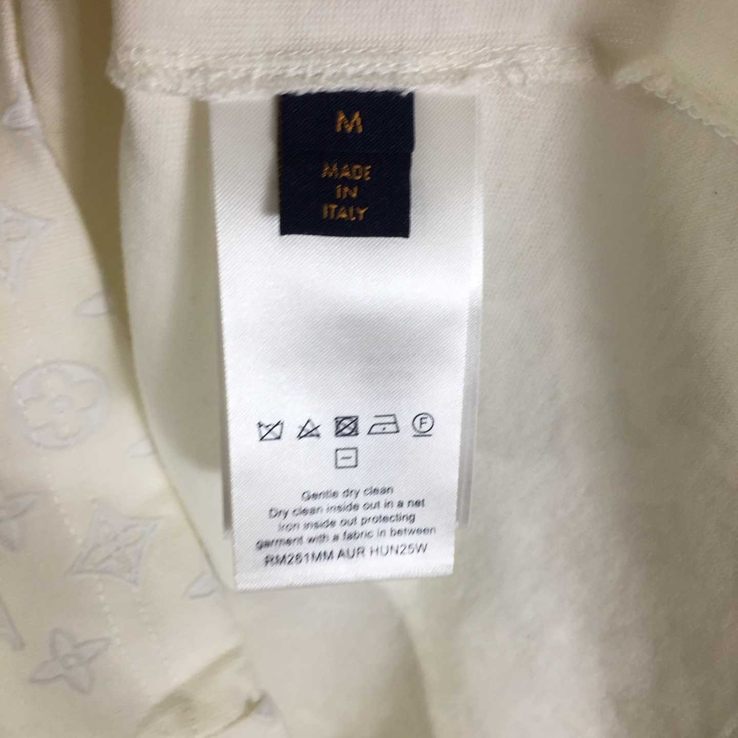 Louis Vuitton Flock Print Monogram Gradient T-Shirt   1AK7LO - DesignerGu
