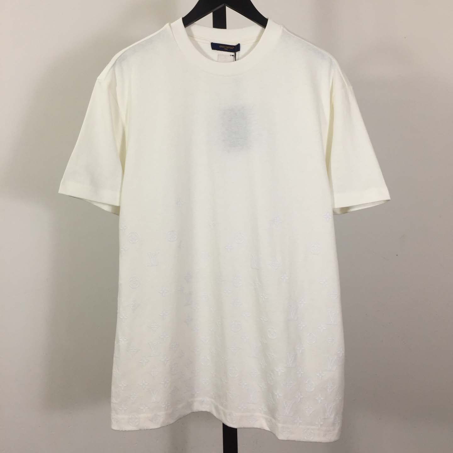 Louis Vuitton Flock Print Monogram Gradient T-Shirt   1AK7LO - DesignerGu