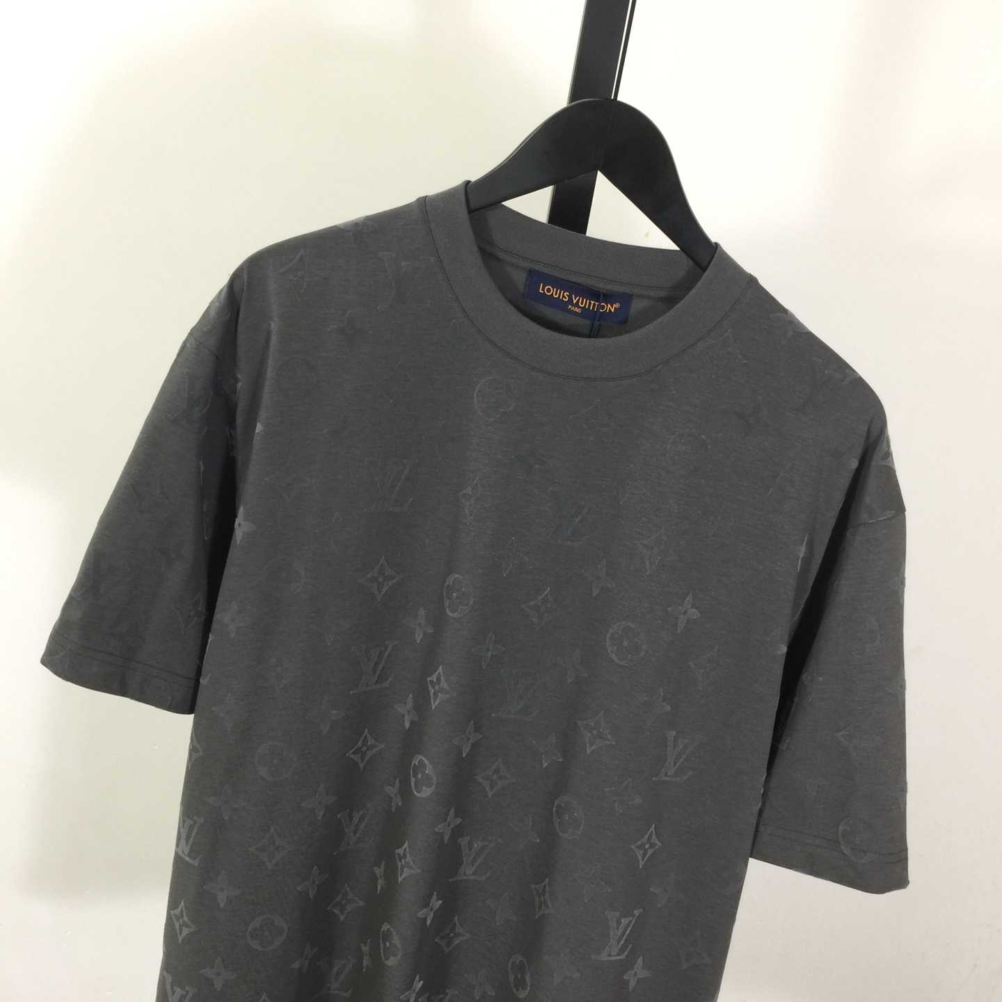Louis Vuitton Monogram T-Shir - DesignerGu
