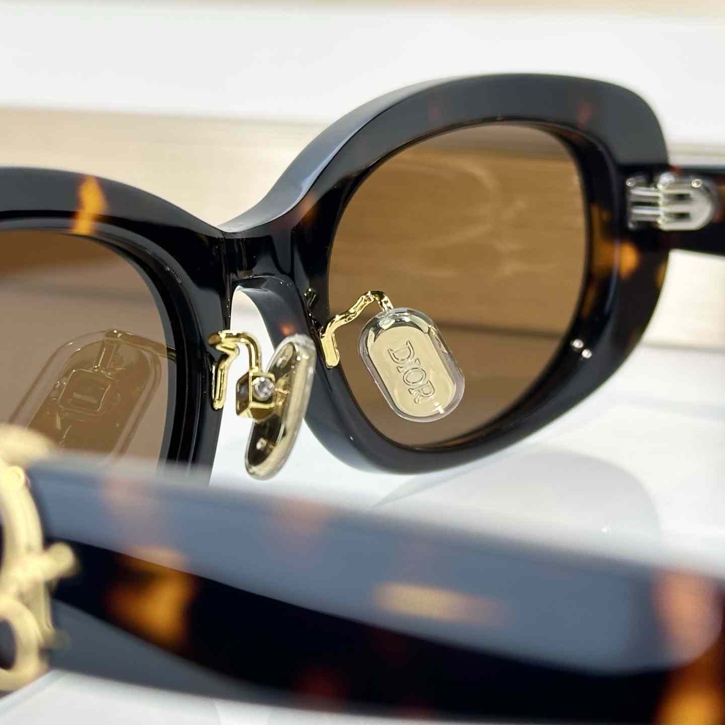 Dior Oblique B1F Sunglasses - DesignerGu