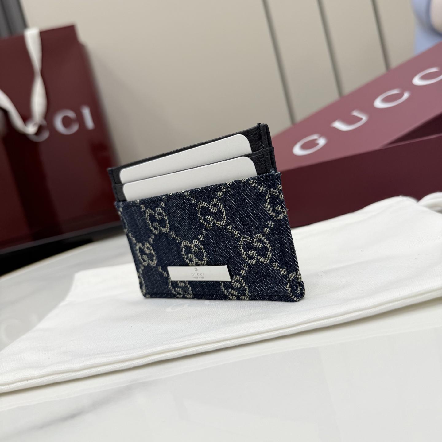Gucci Card case With Gucci Plaque - DesignerGu