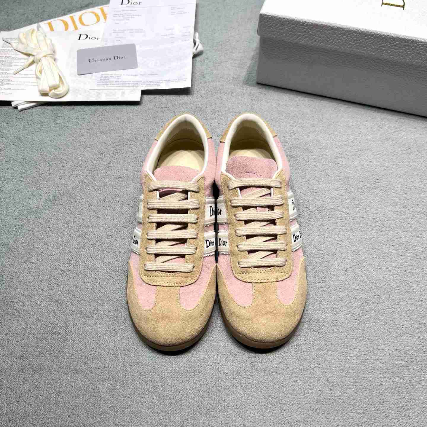 Dior Ribbon Sneaker - DesignerGu