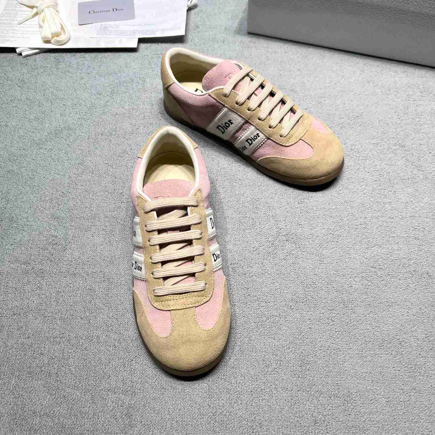Dior Ribbon Sneaker - DesignerGu