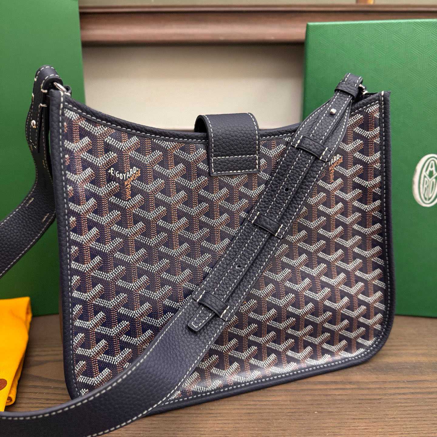 Goyard Musette Bag - DesignerGu