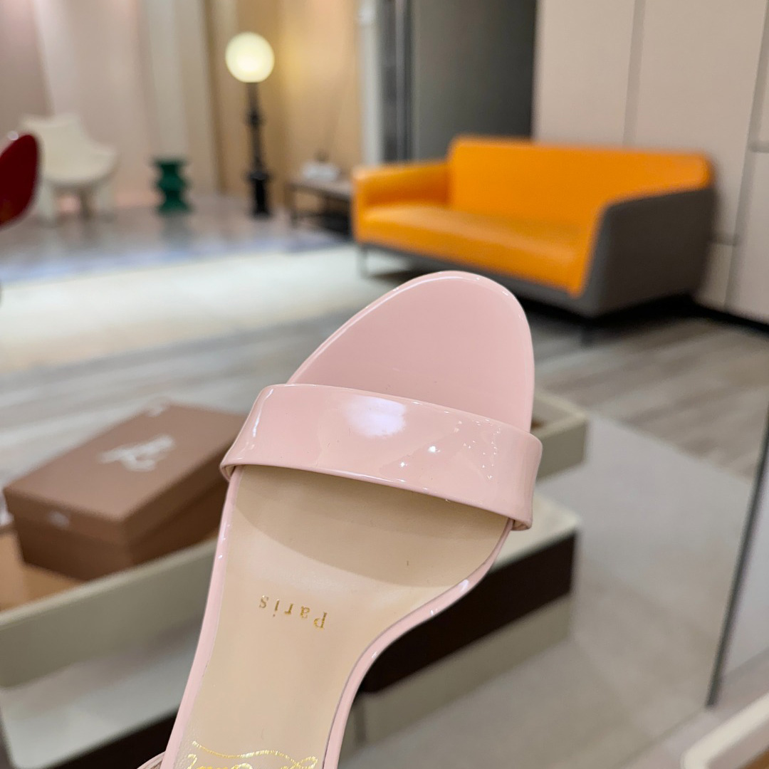 Christian Louboutin Marilyn Leather Sandals - DesignerGu