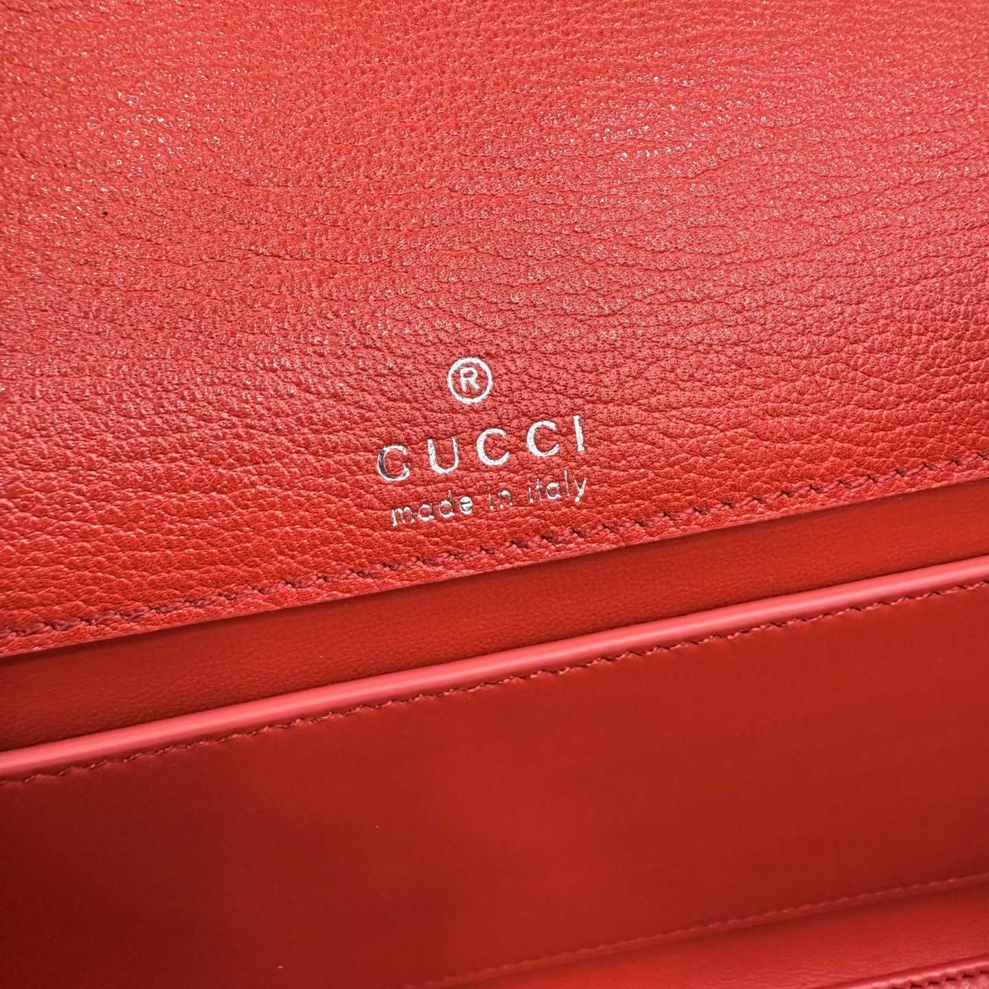 Gucci Dionysus Medium Shoulder Bag - DesignerGu