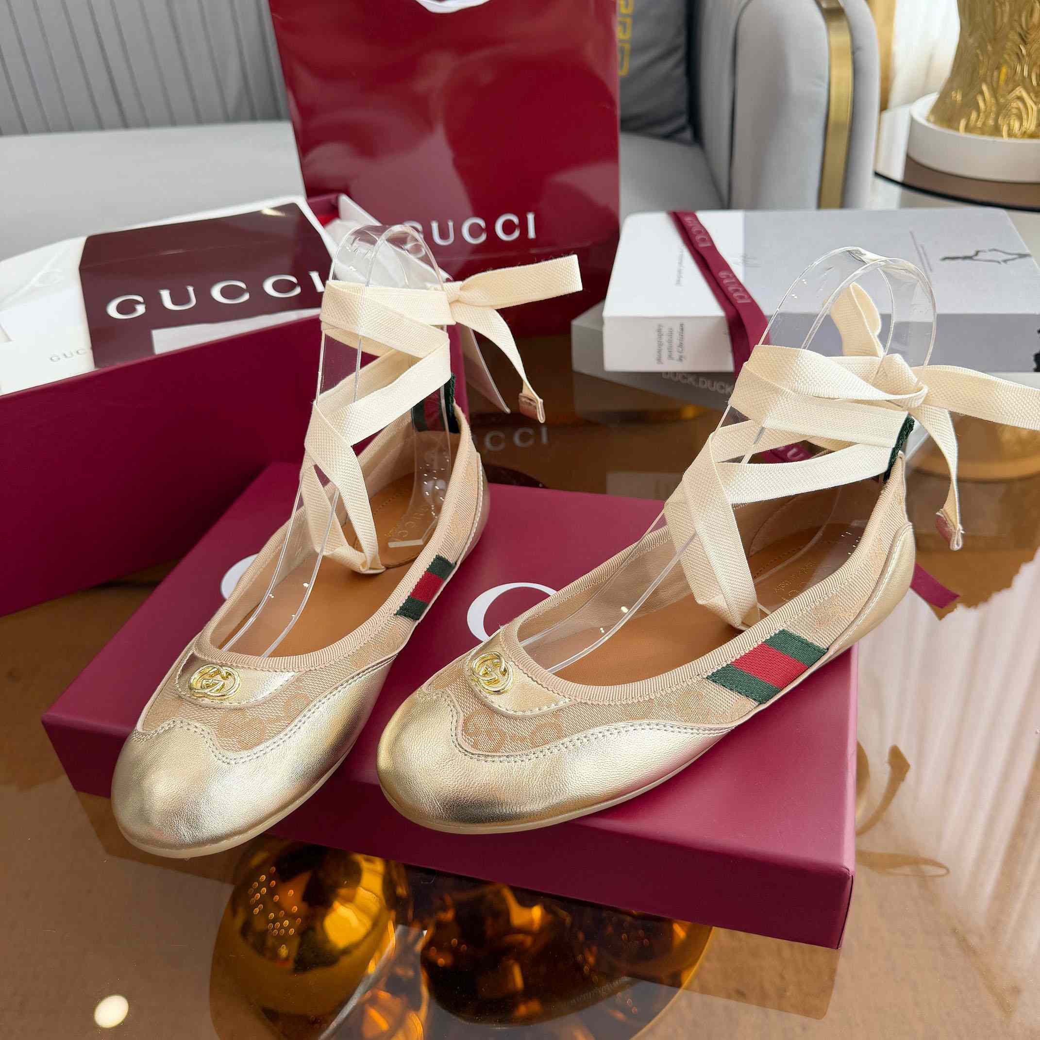  Gucci Shift Ballerina - DesignerGu