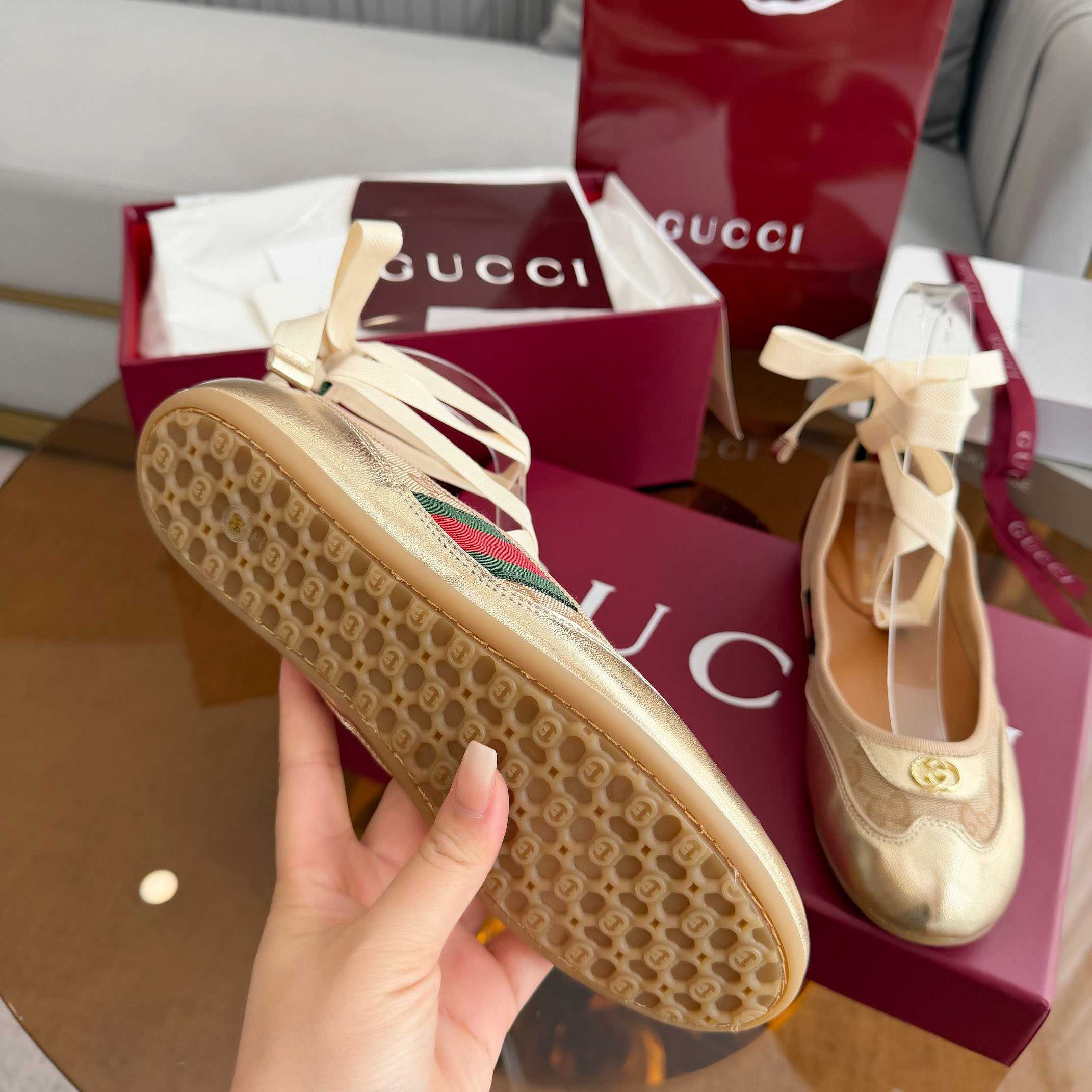  Gucci Shift Ballerina - DesignerGu
