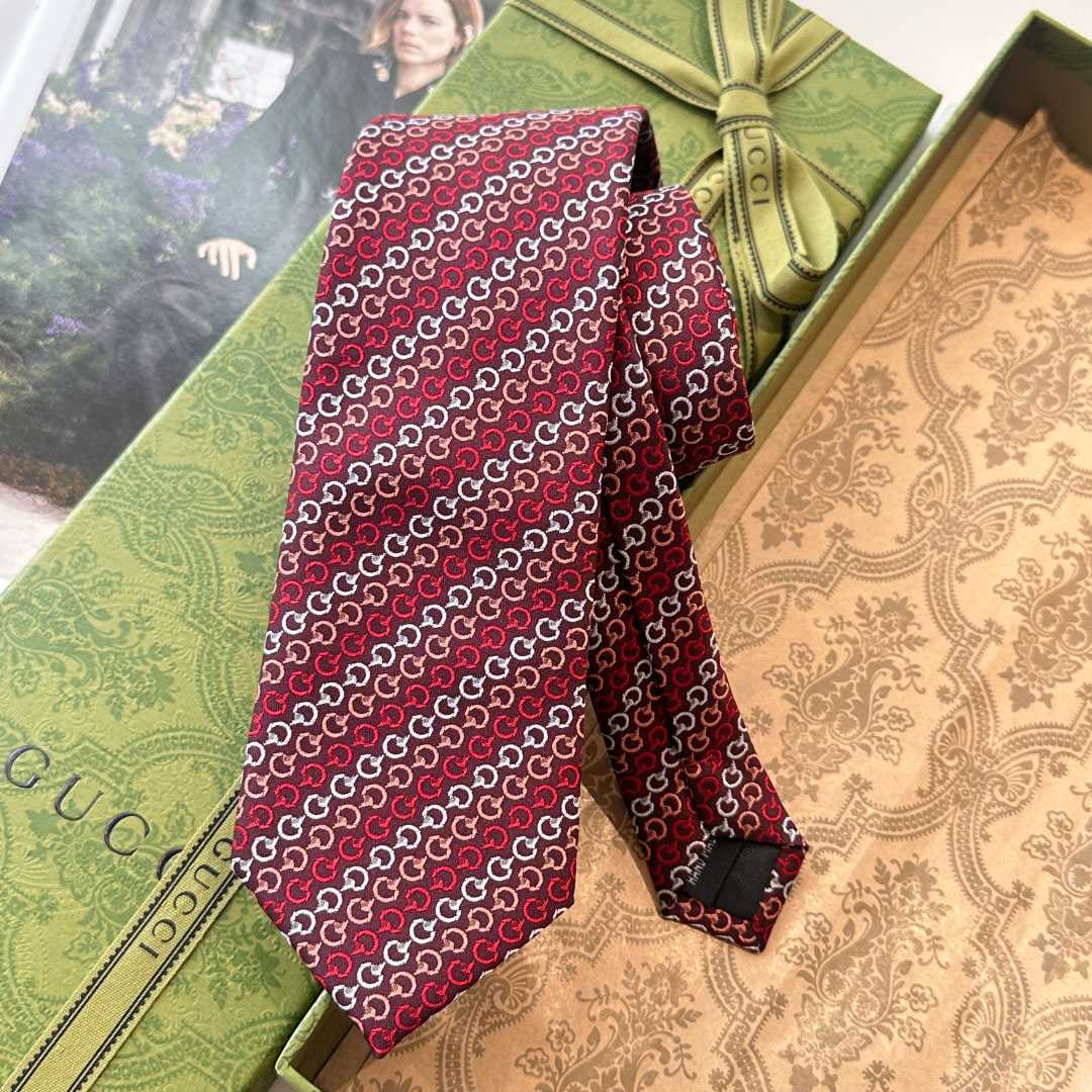 Gucci Horse-Bit Chain Tie - DesignerGu