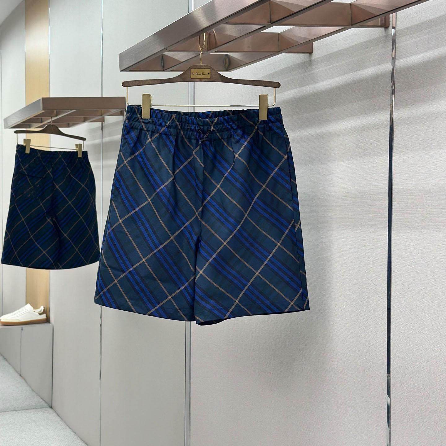 Burberry Check-Pattern Shorts - DesignerGu