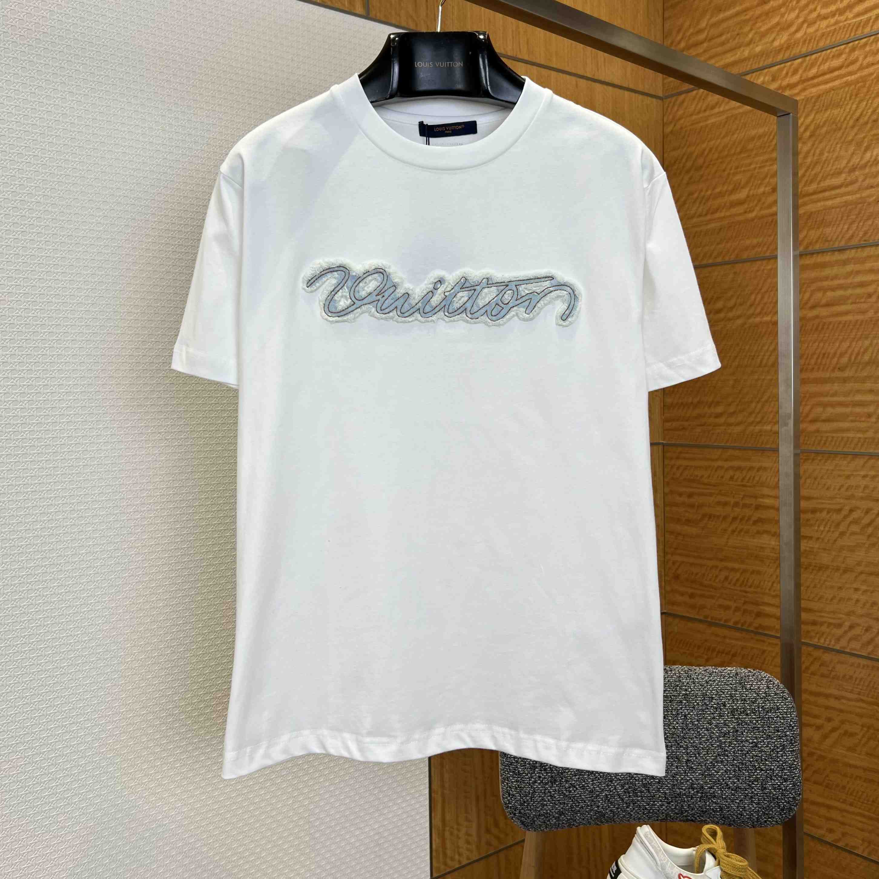 Louis Vuitton Denim Signature Short-Sleeved T-Shirt 1AK7H1 - DesignerGu