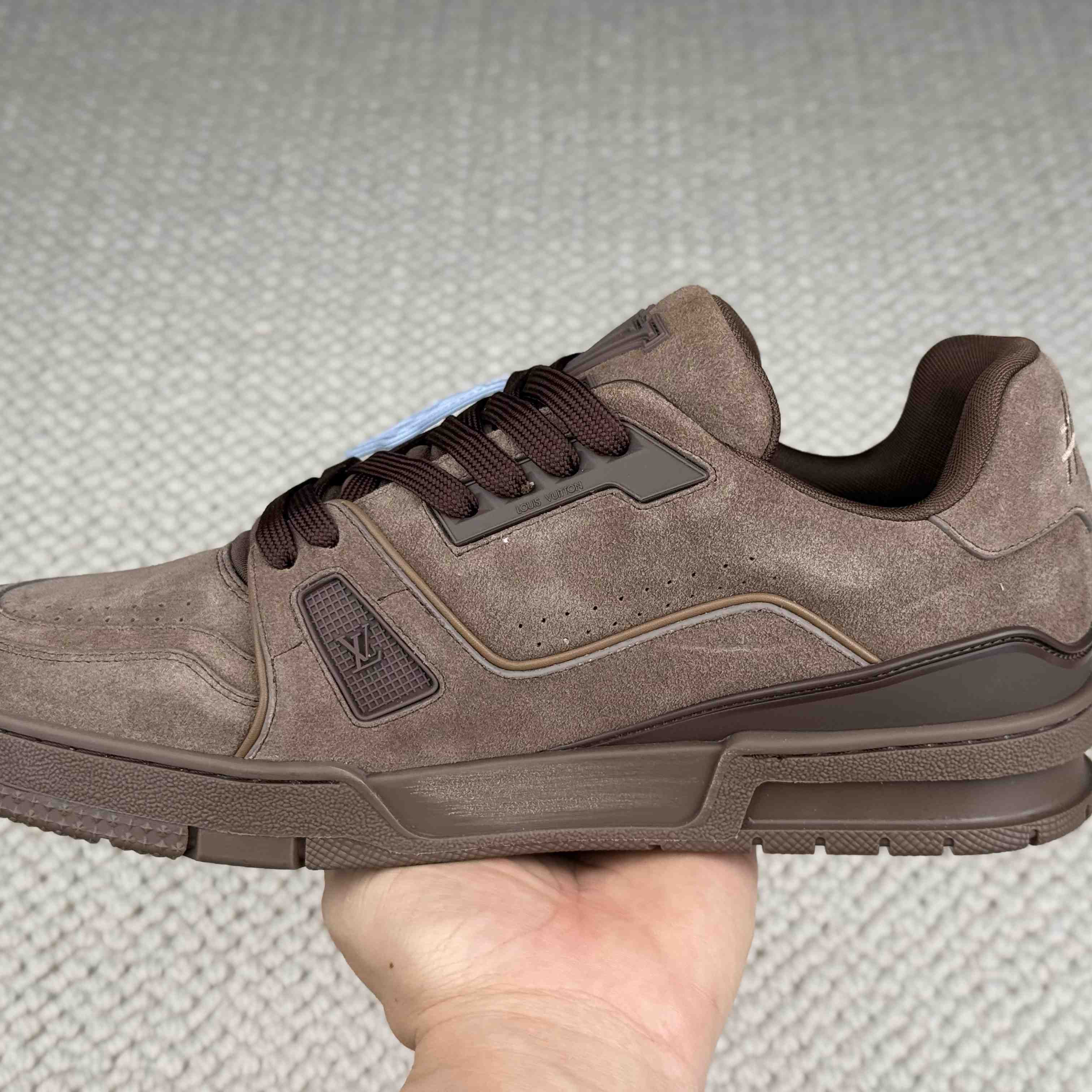 Louis Vuitton LV Trainer Distressed Sneaker 1AKBOU - DesignerGu