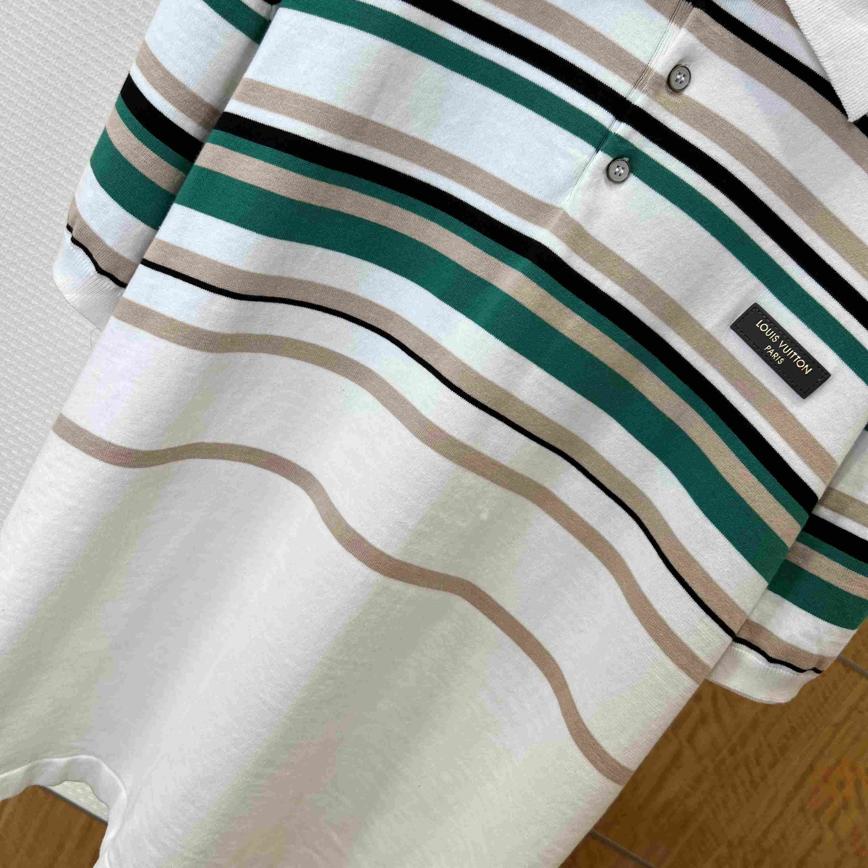 Louis Vuitton Striped Textured Short-Sleeved Polo Shirt 1AK7I4 - DesignerGu