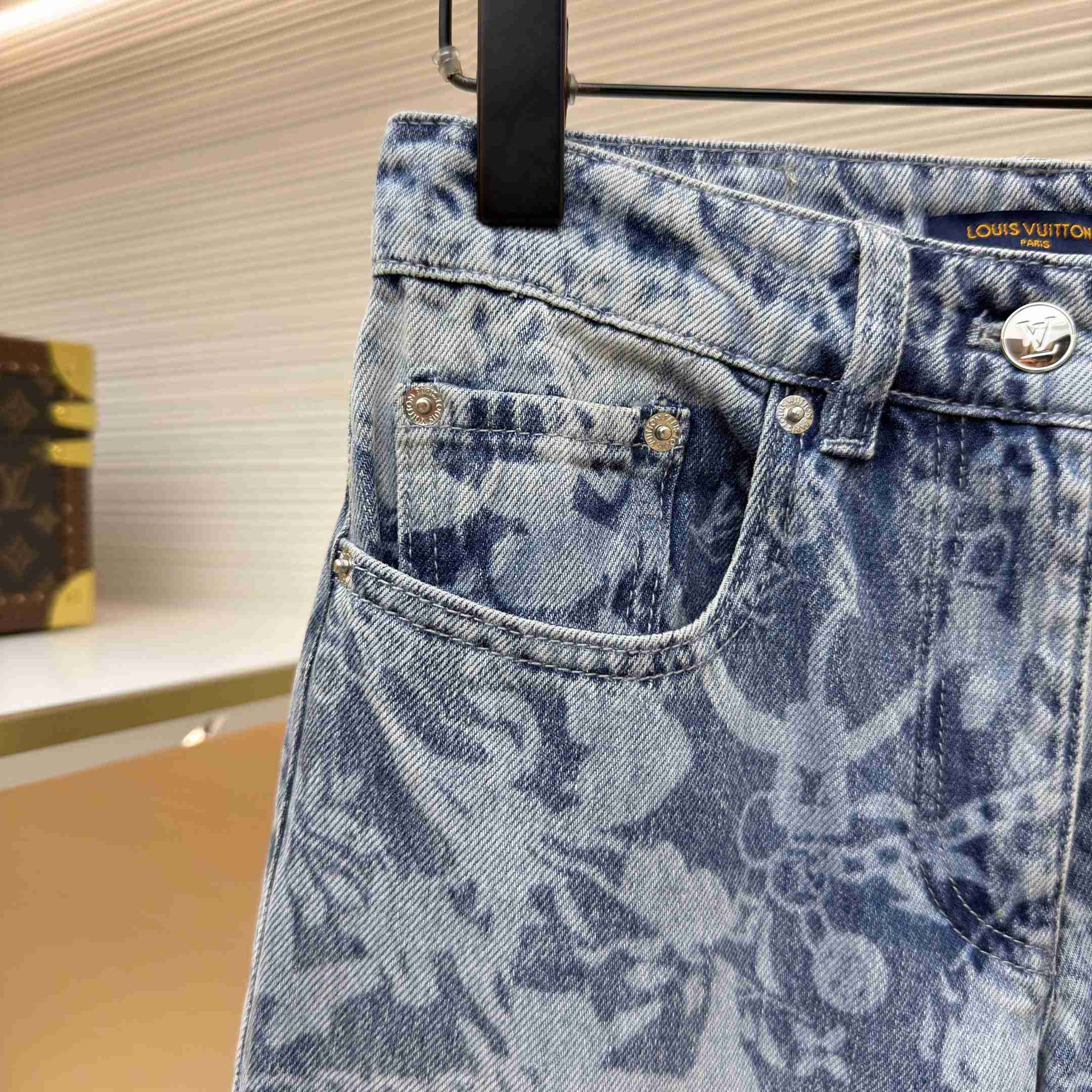 Louis Vuitton LV Bloom Jeans 1AJZ2E - DesignerGu