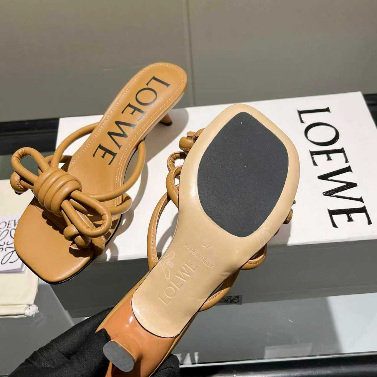 Loewe Flamenco Knot Sandal In Lambskin - DesignerGu