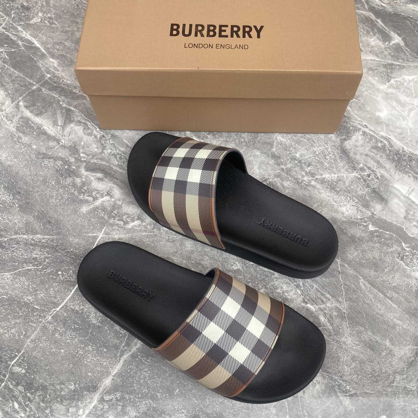Burberry Furley Check Slide Sandals - DesignerGu