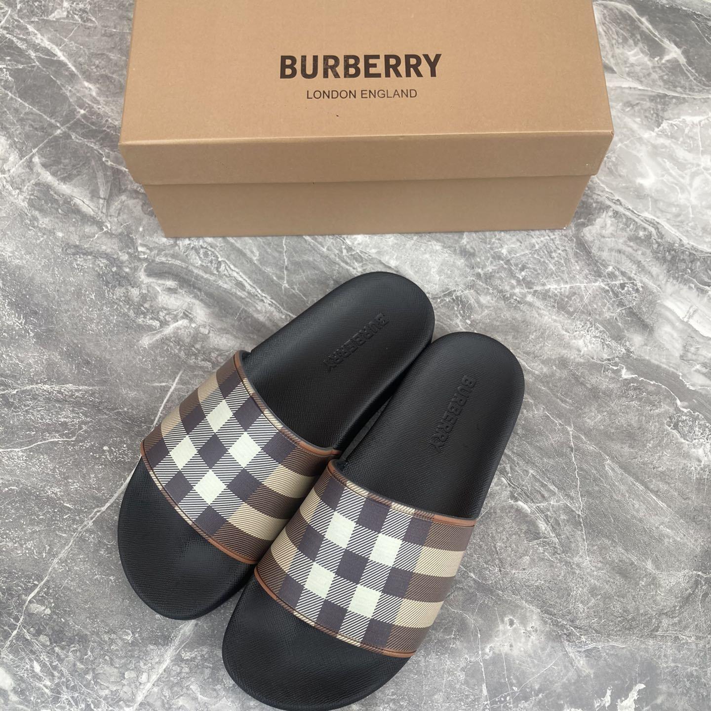 Burberry Furley Check Slide Sandals - DesignerGu