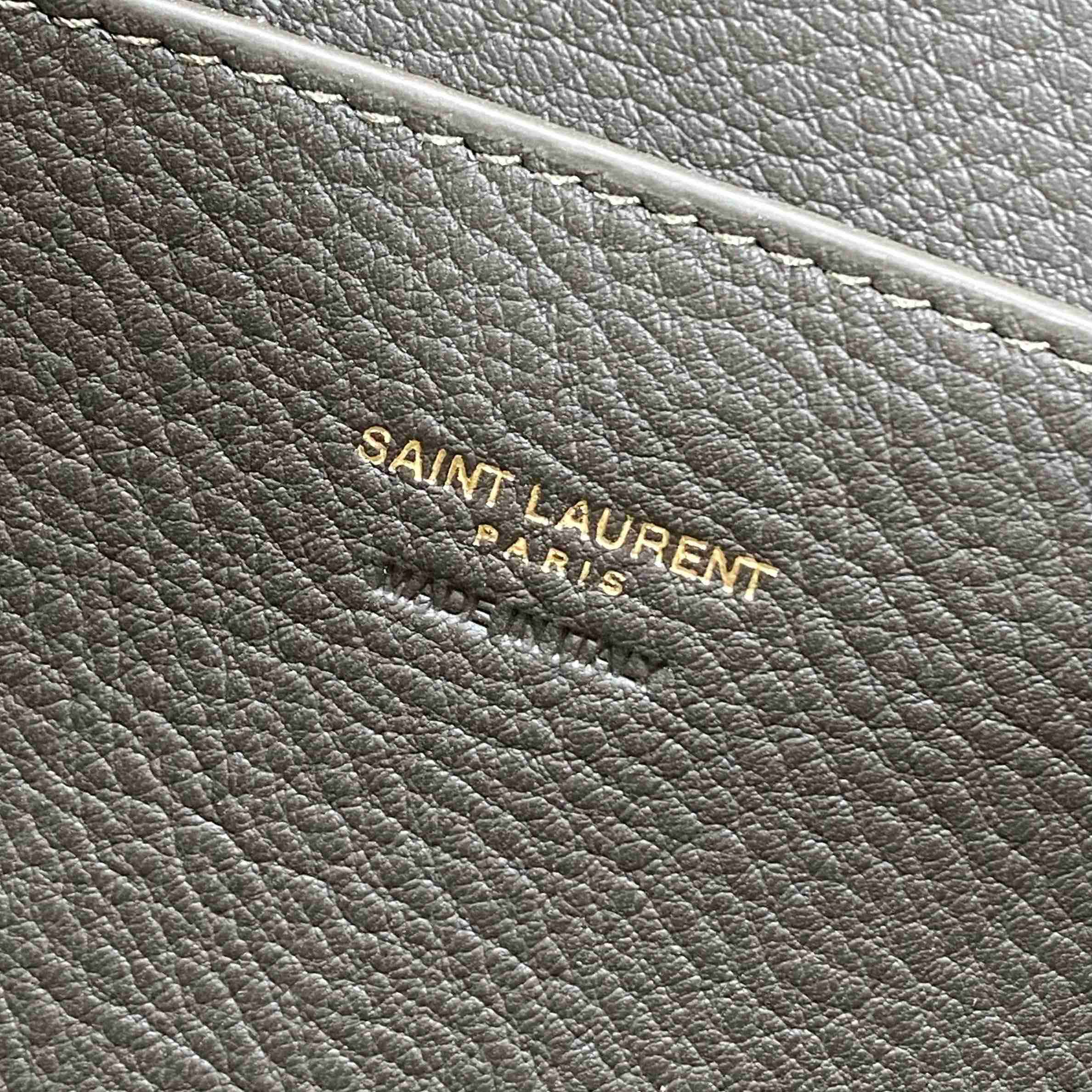 Saint Laurent LE 5 À 7 BABY BEA In Grained Leather - DesignerGu