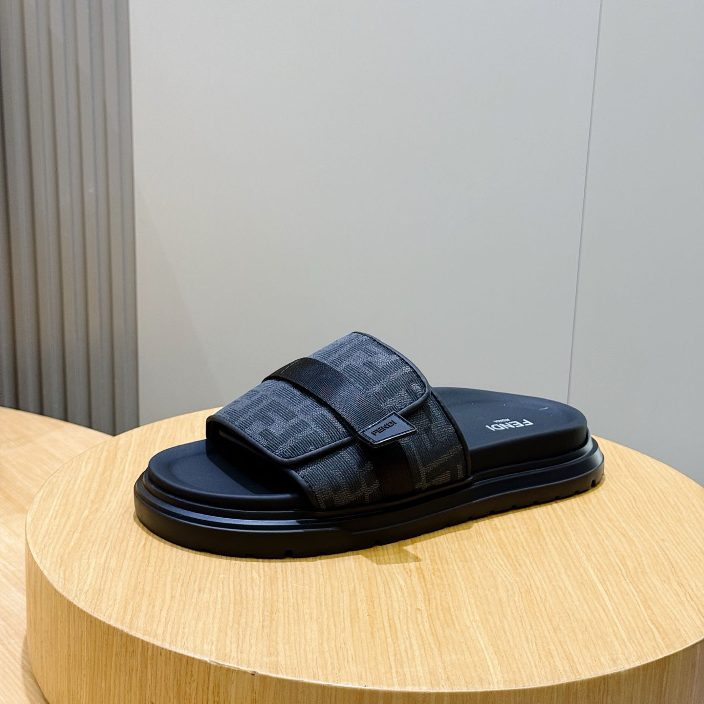 Fendi Jacquard Strap Slides - DesignerGu