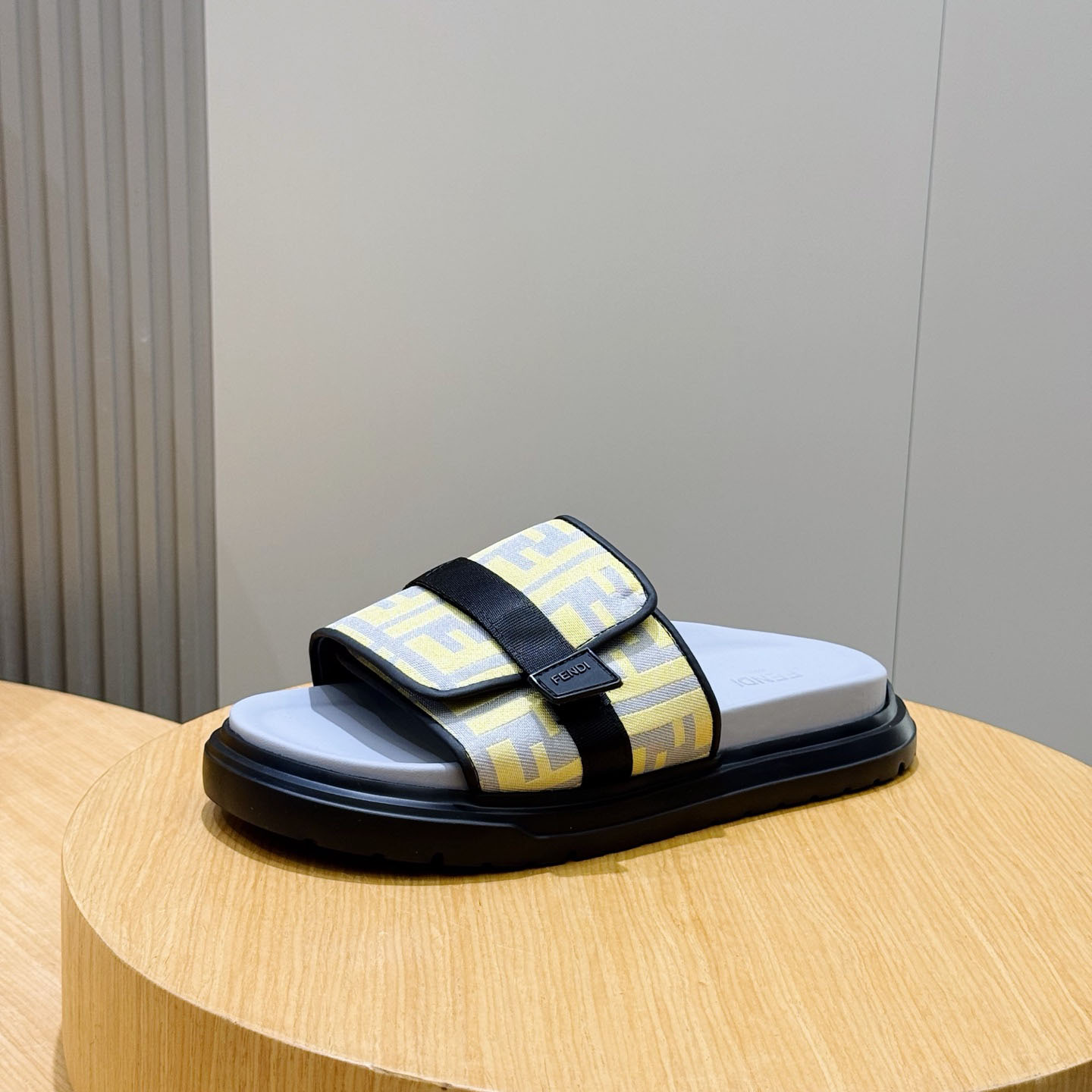 Fendi Jacquard Strap Slides - DesignerGu